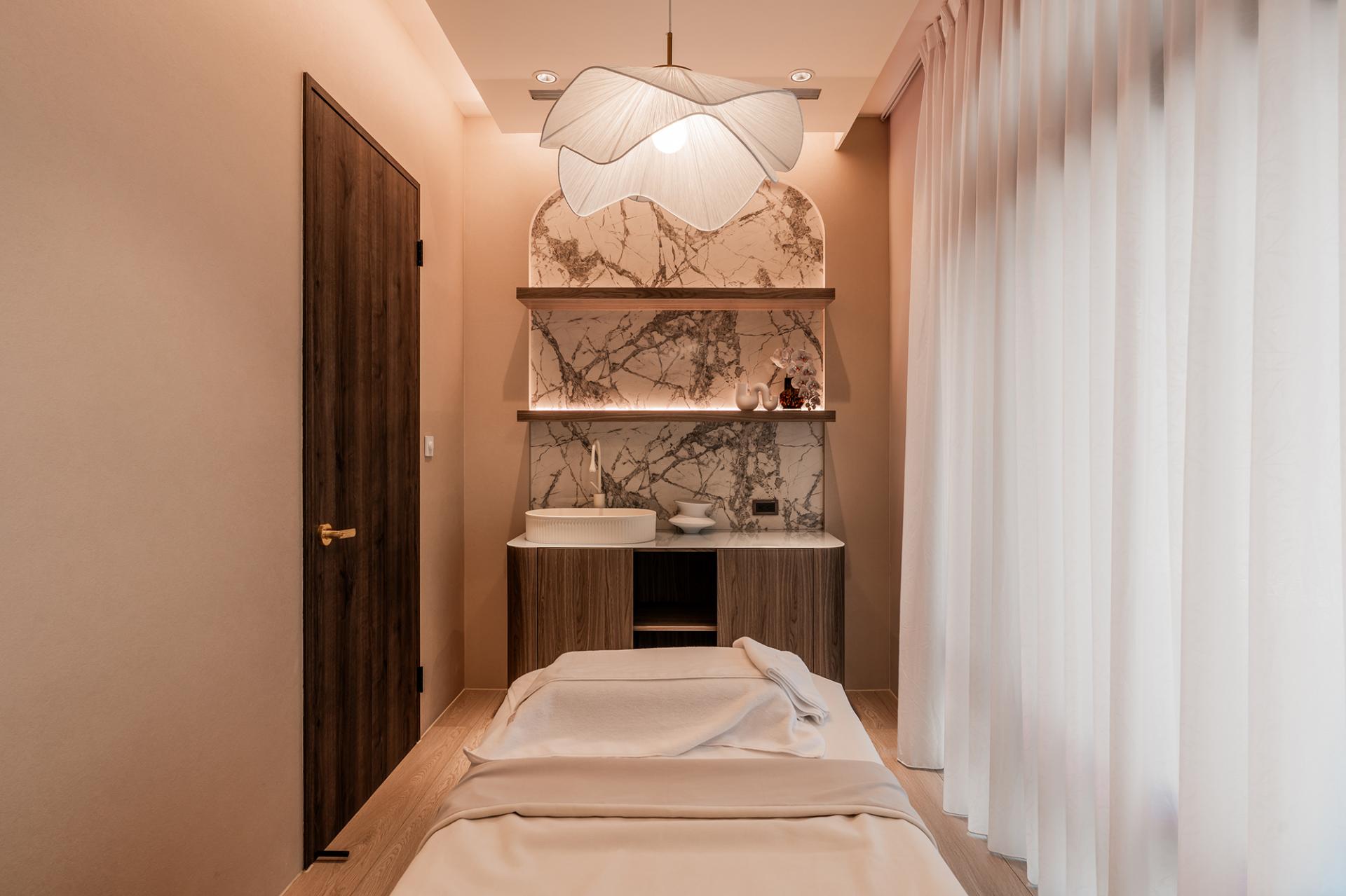 London Design Awards Winner - Fleur Éternelle