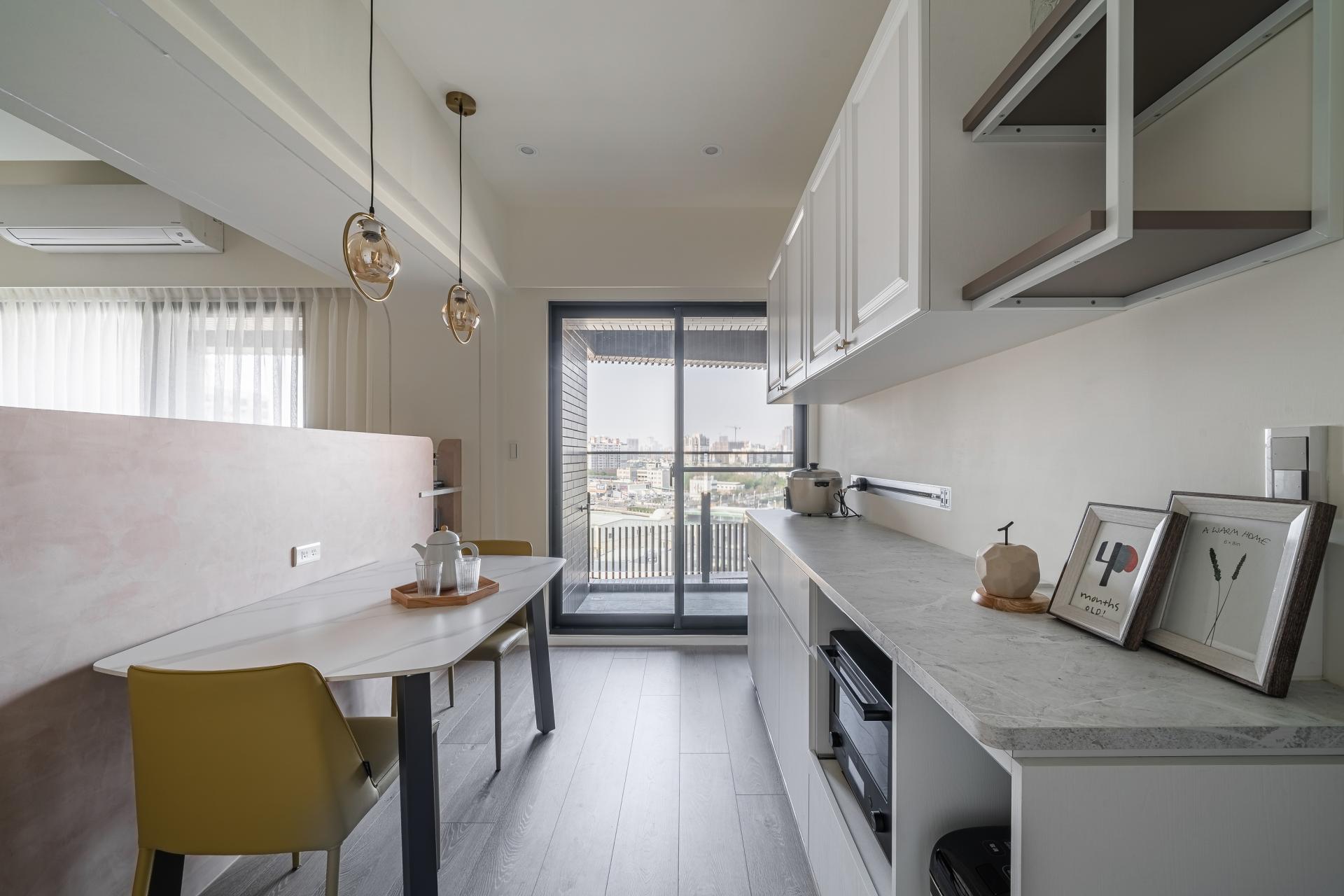 London Design Awards Winner - Blush Nest
