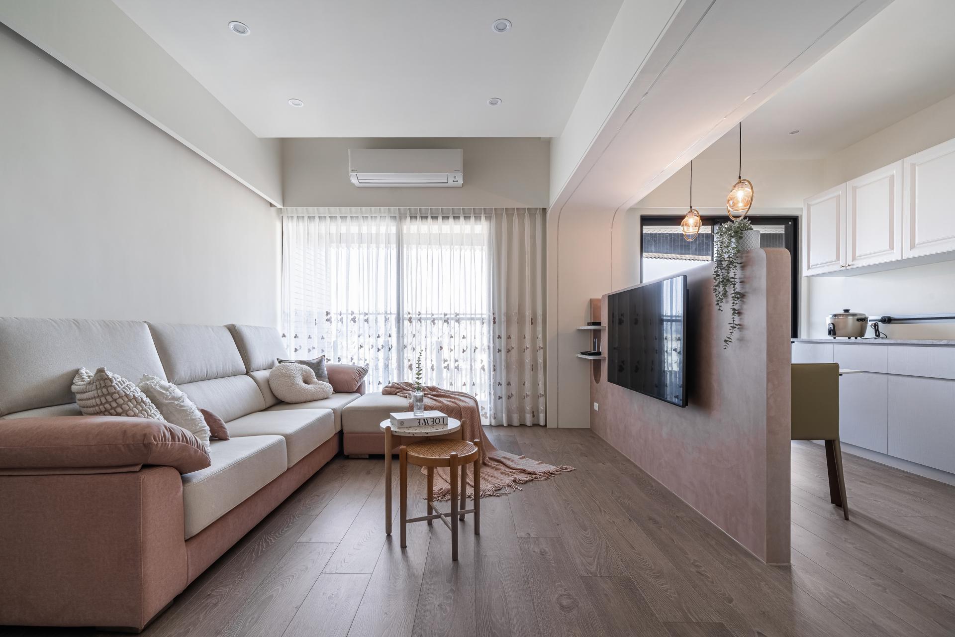 London Design Awards Winner - Blush Nest
