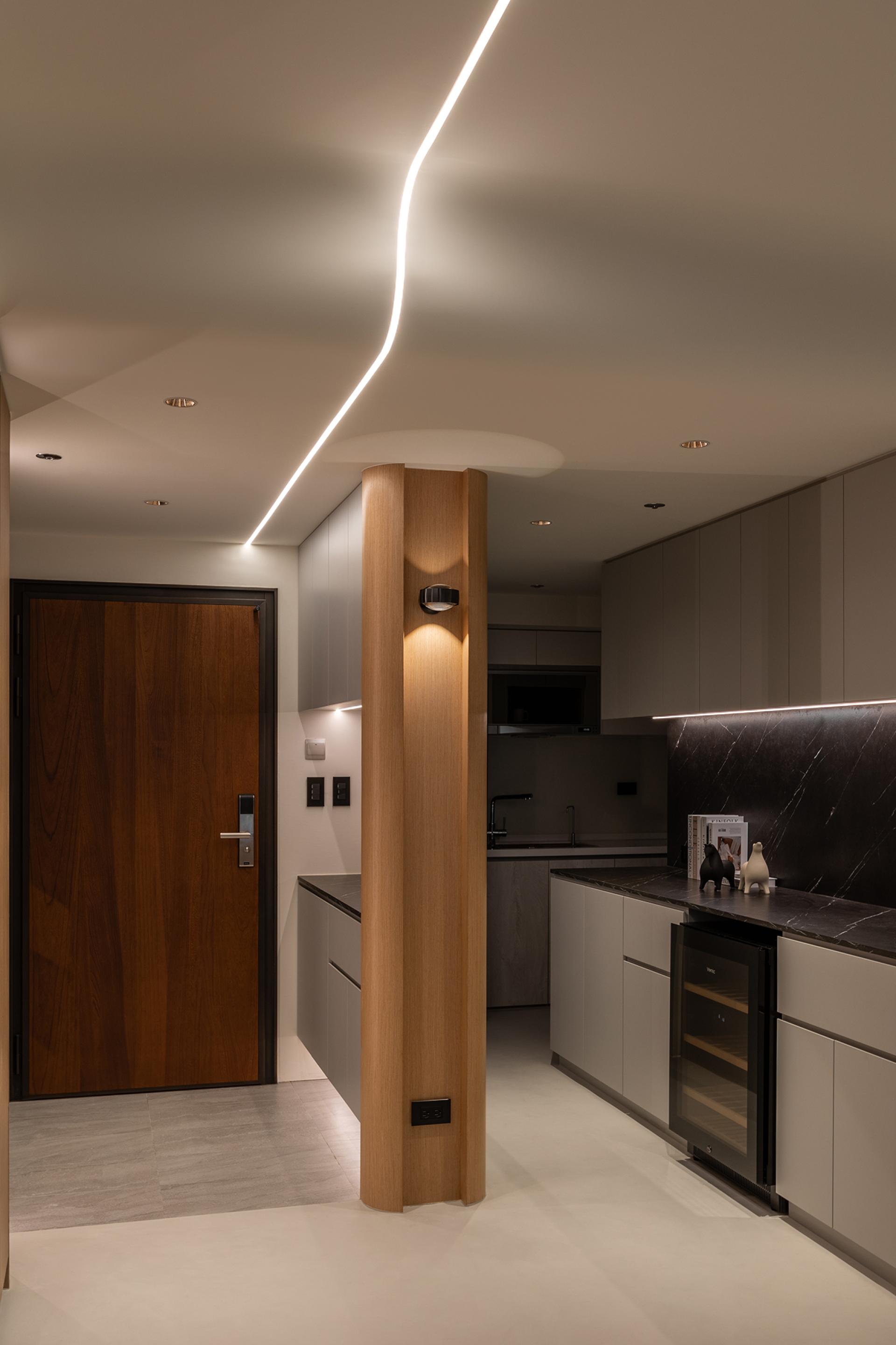 London Design Awards Winner - Minimalistic Border