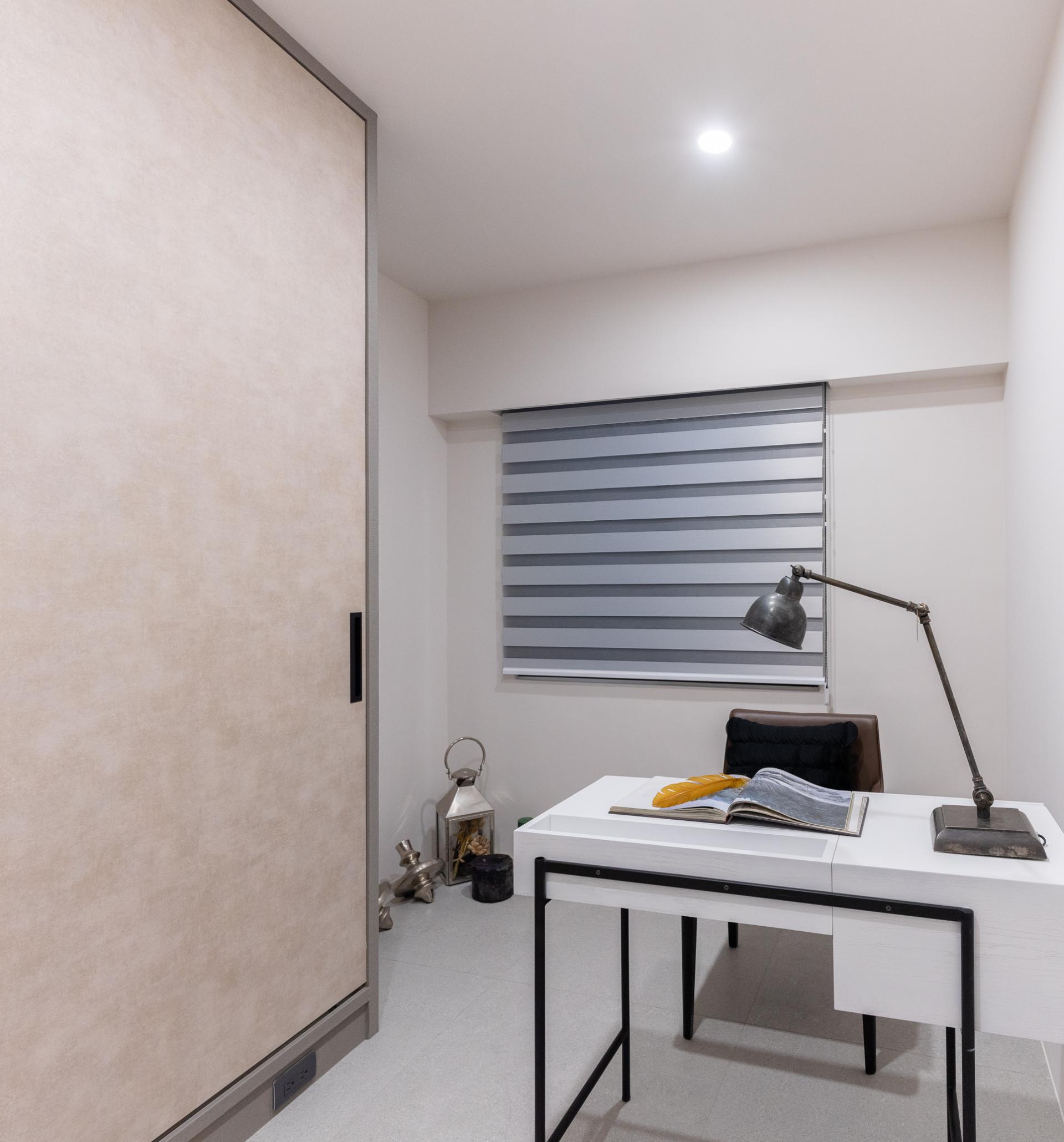 London Design Awards Winner - The Art of Life's Blank Spaces: A Serene Interplay of Light