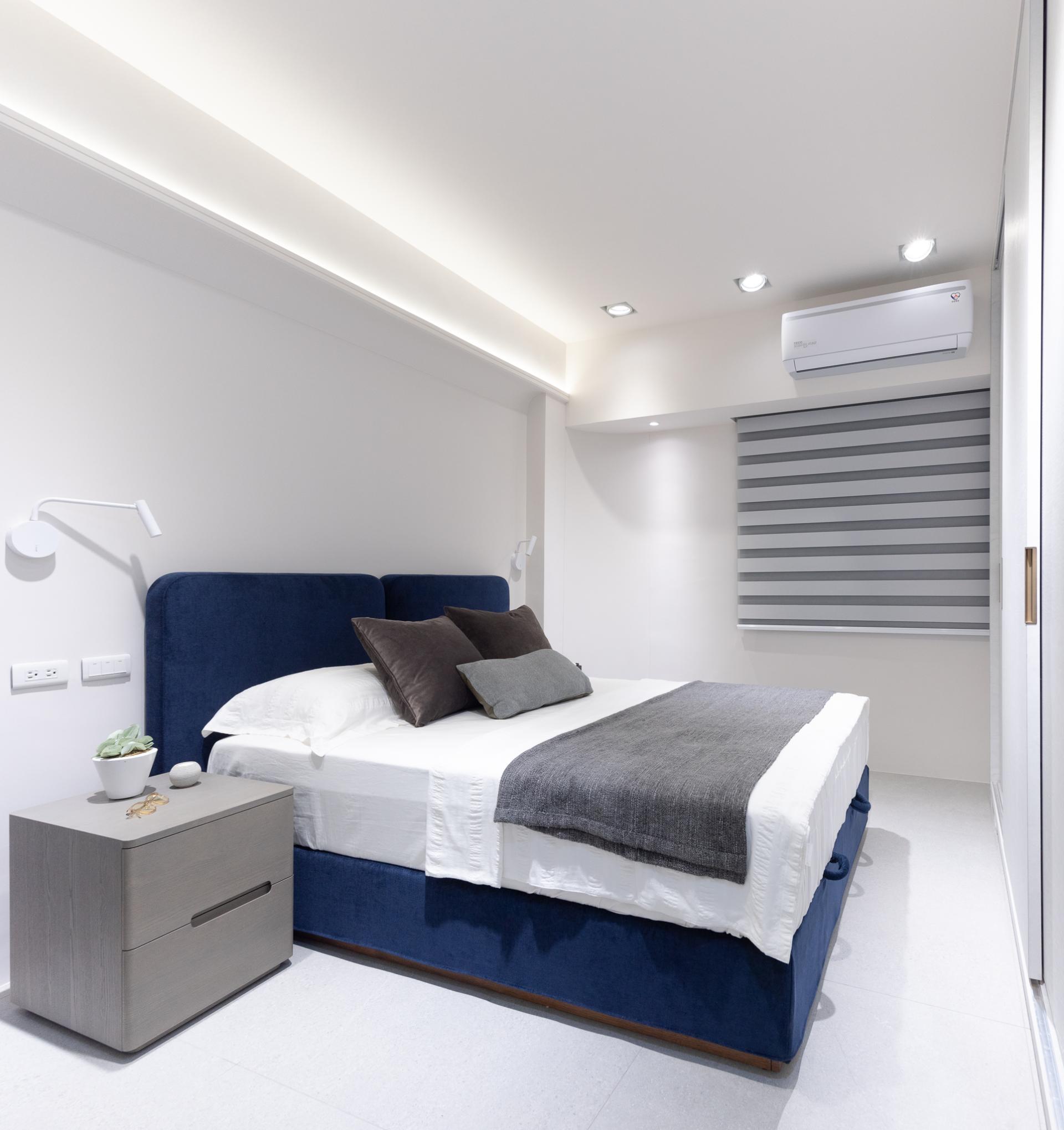 London Design Awards Winner - The Art of Life's Blank Spaces: A Serene Interplay of Light