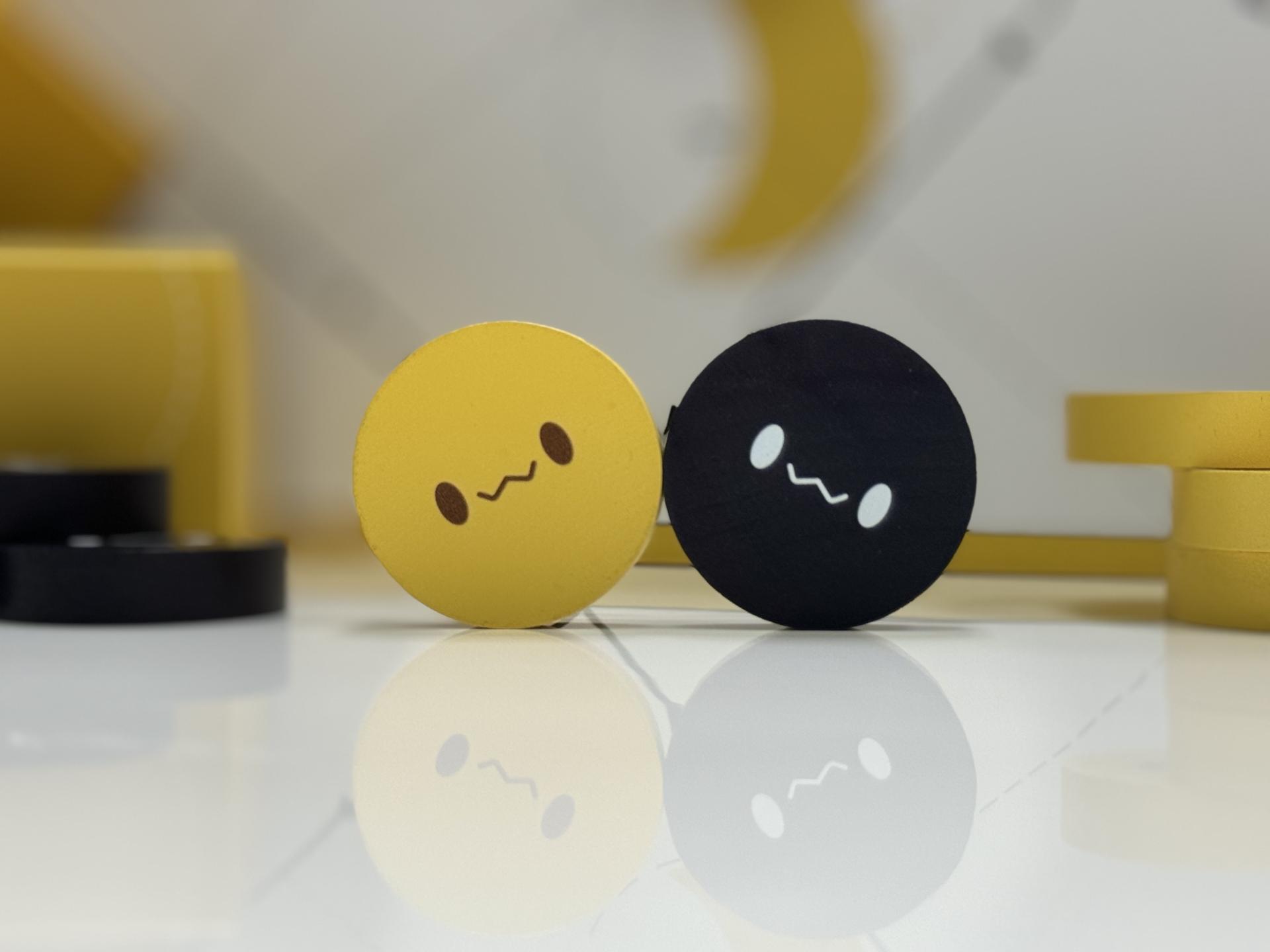 London Design Awards Winner - Moon MeiYiQiu