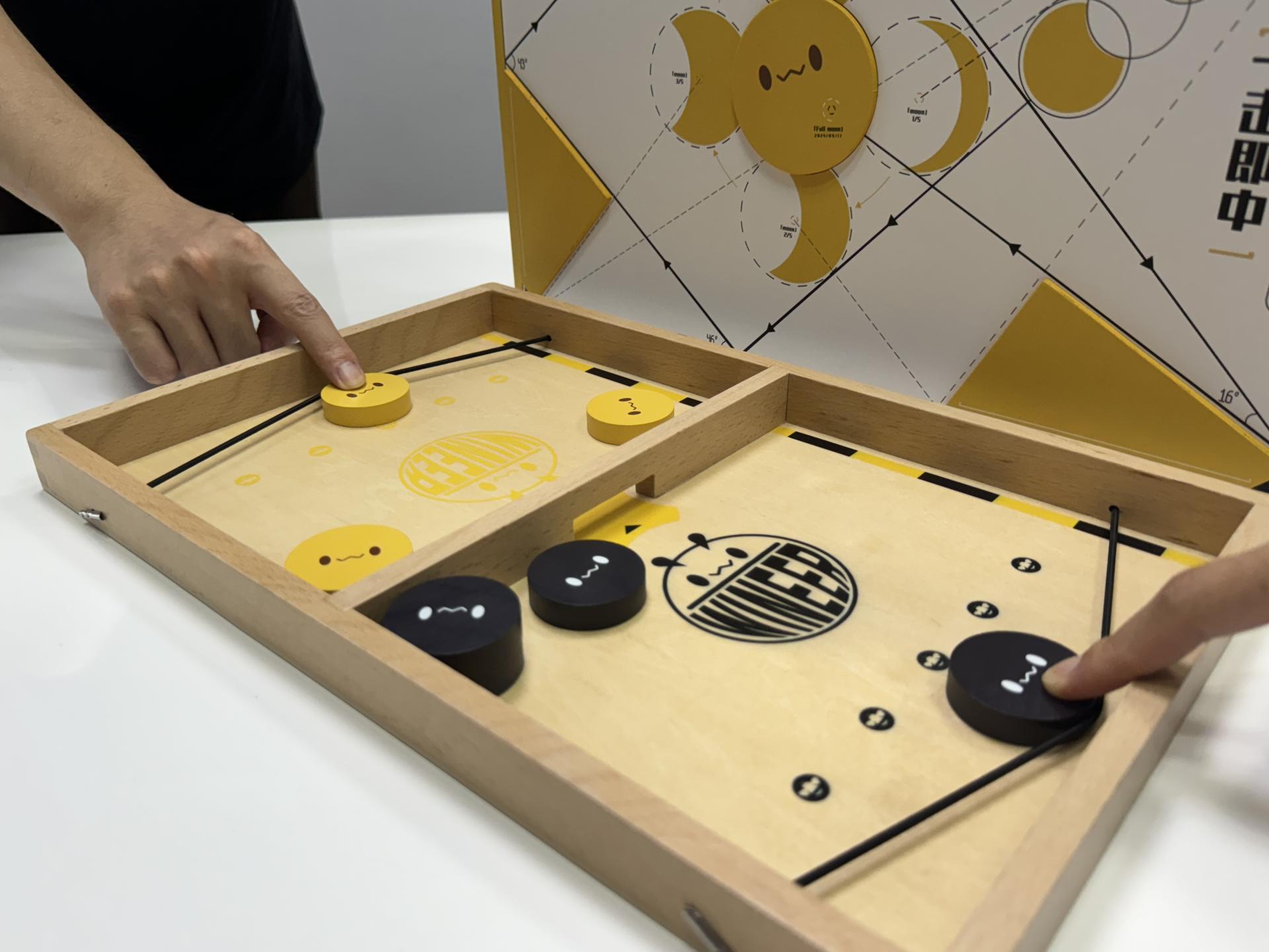 London Design Awards Winner - Moon MeiYiQiu