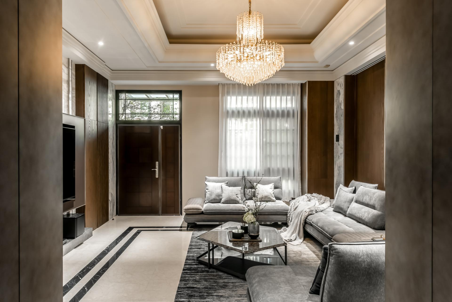 London Design Awards Winner - Luxuriant Artistic Realm