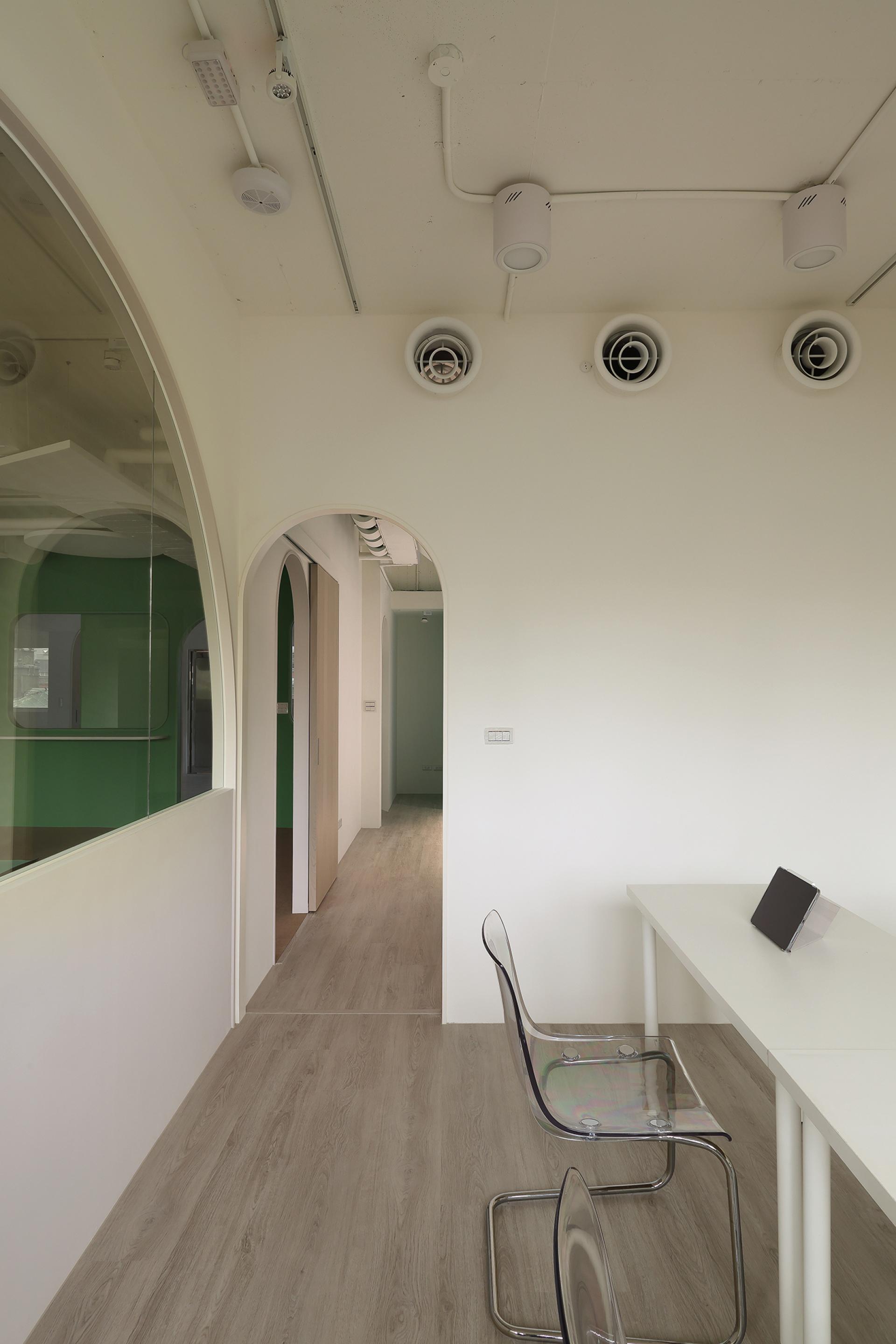 London Design Awards Winner - QEEG Brain School