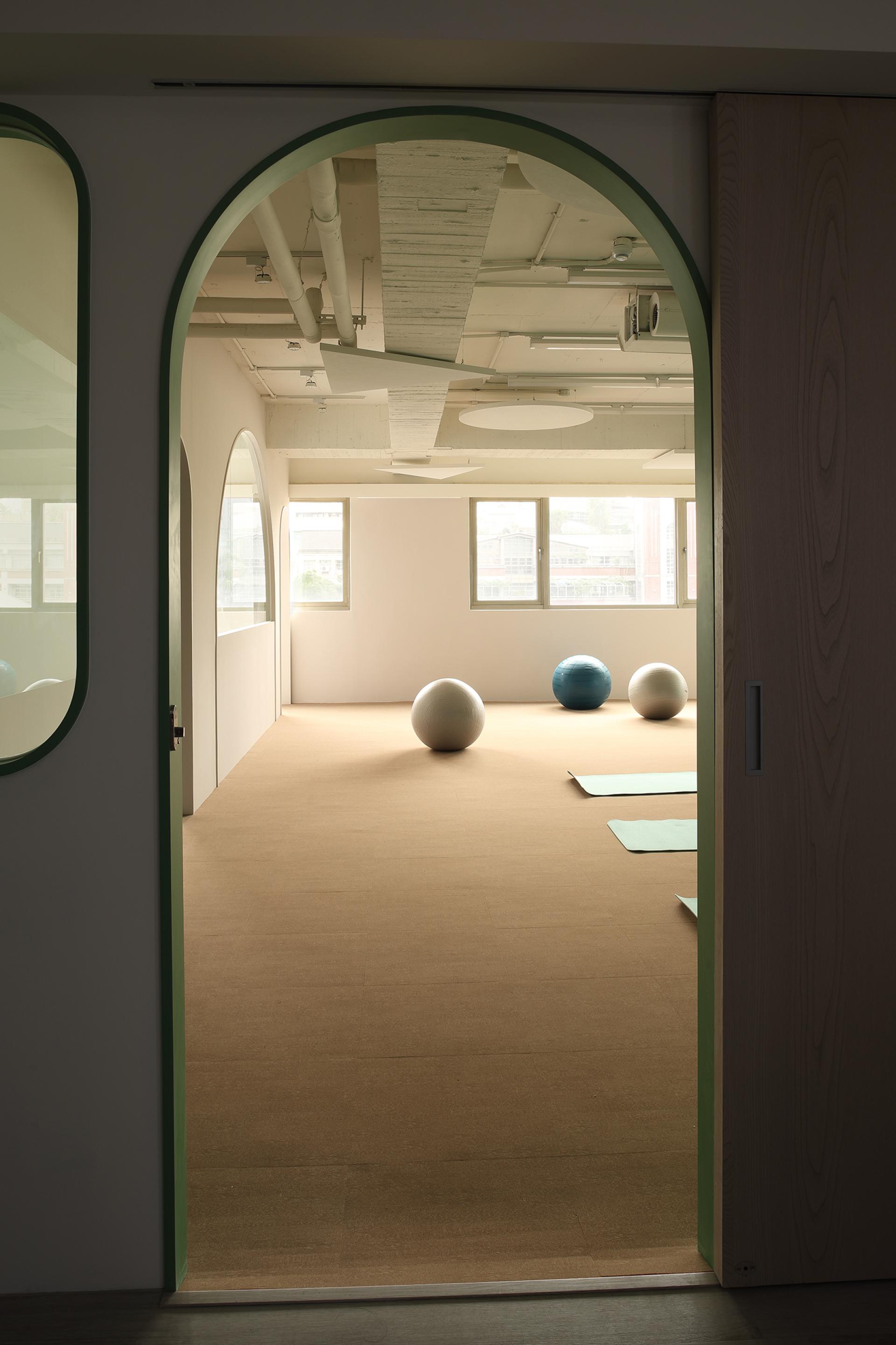 London Design Awards Winner - QEEG Brain School