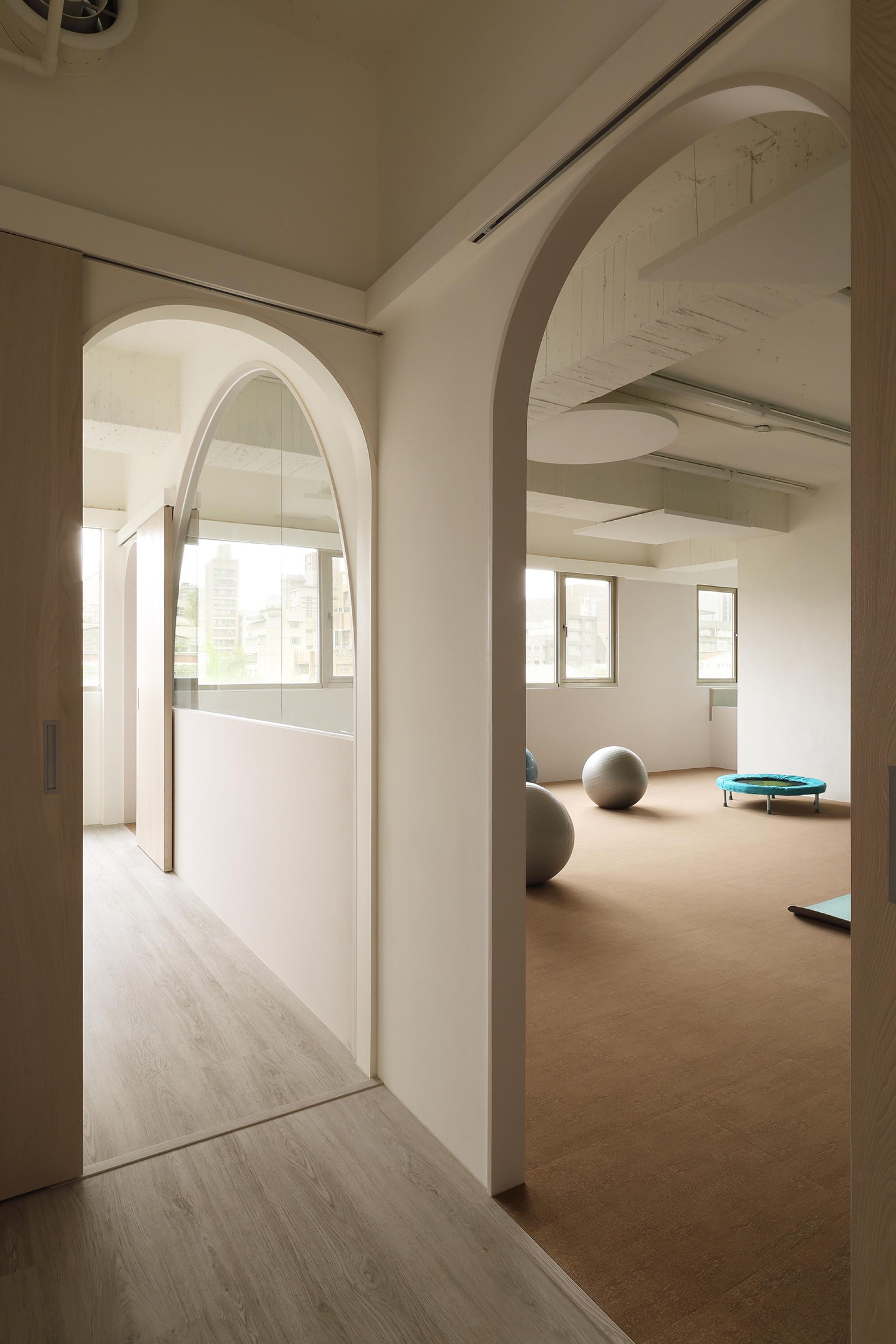 London Design Awards Winner - QEEG Brain School