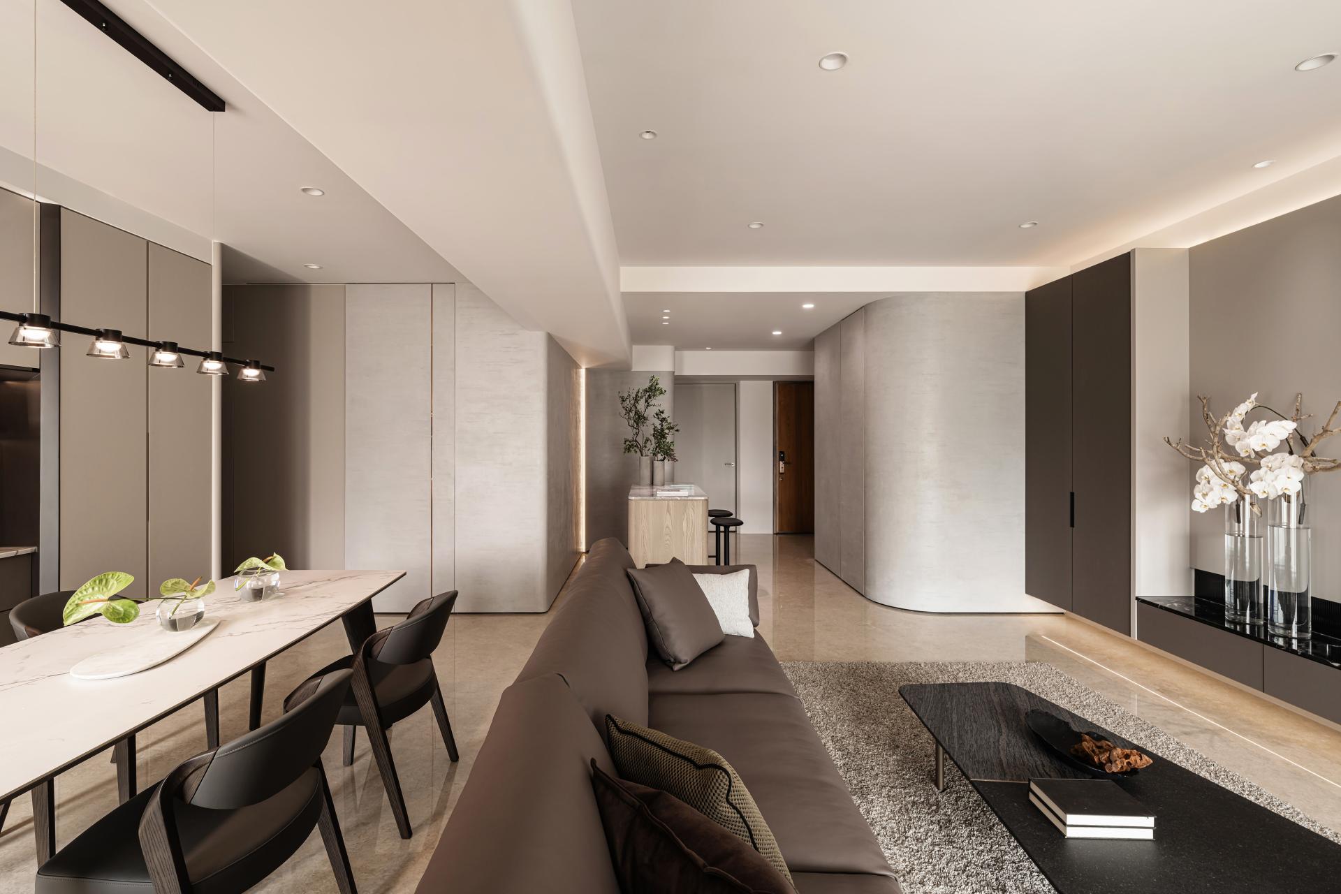 London Design Awards Winner - Gentleman's Gray Serenity