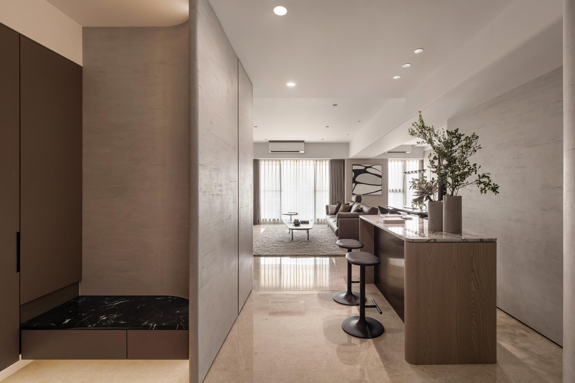 London Design Awards Winner - Gentleman's Gray Serenity
