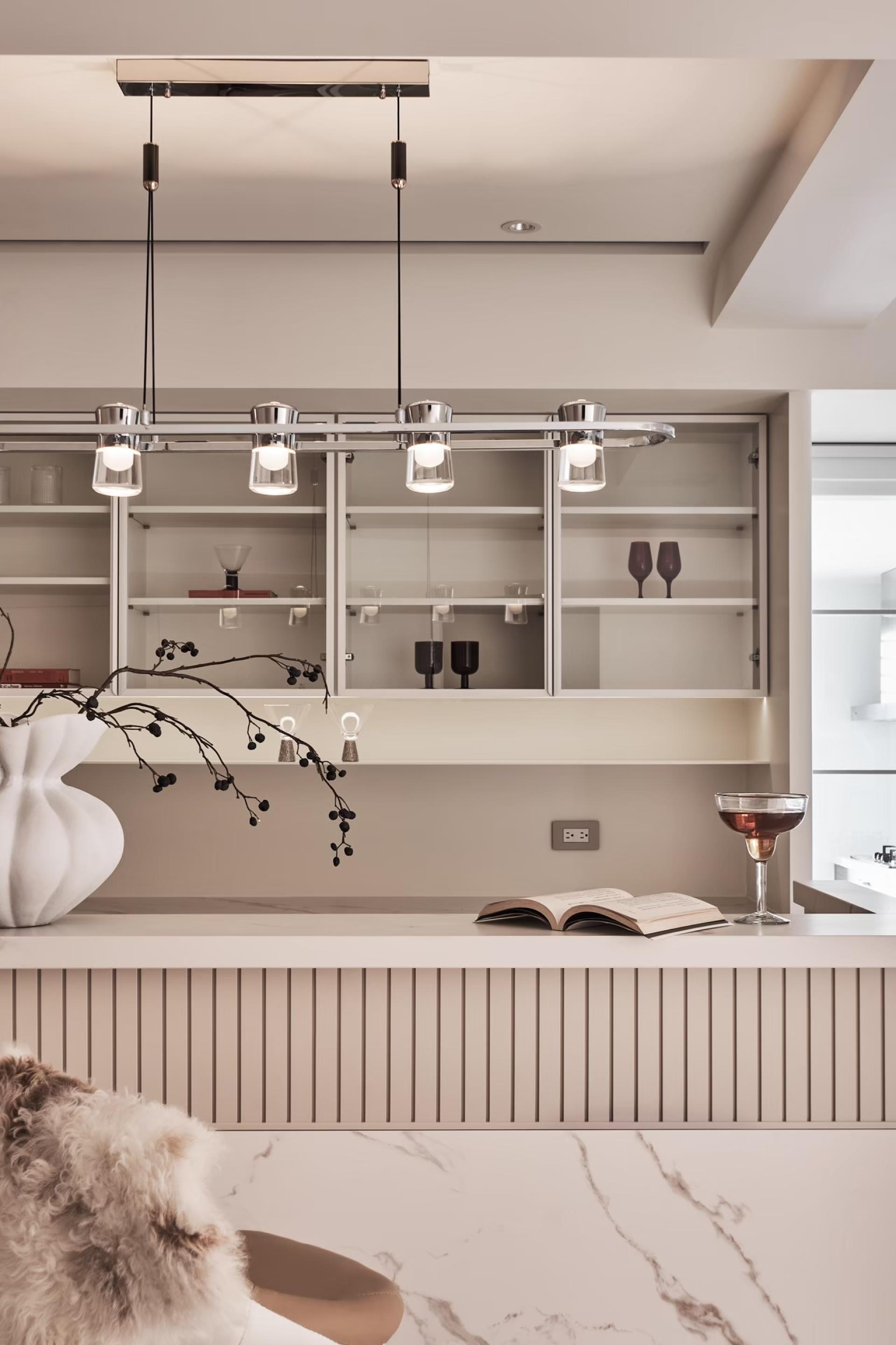 London Design Awards Winner - Vin Rouge