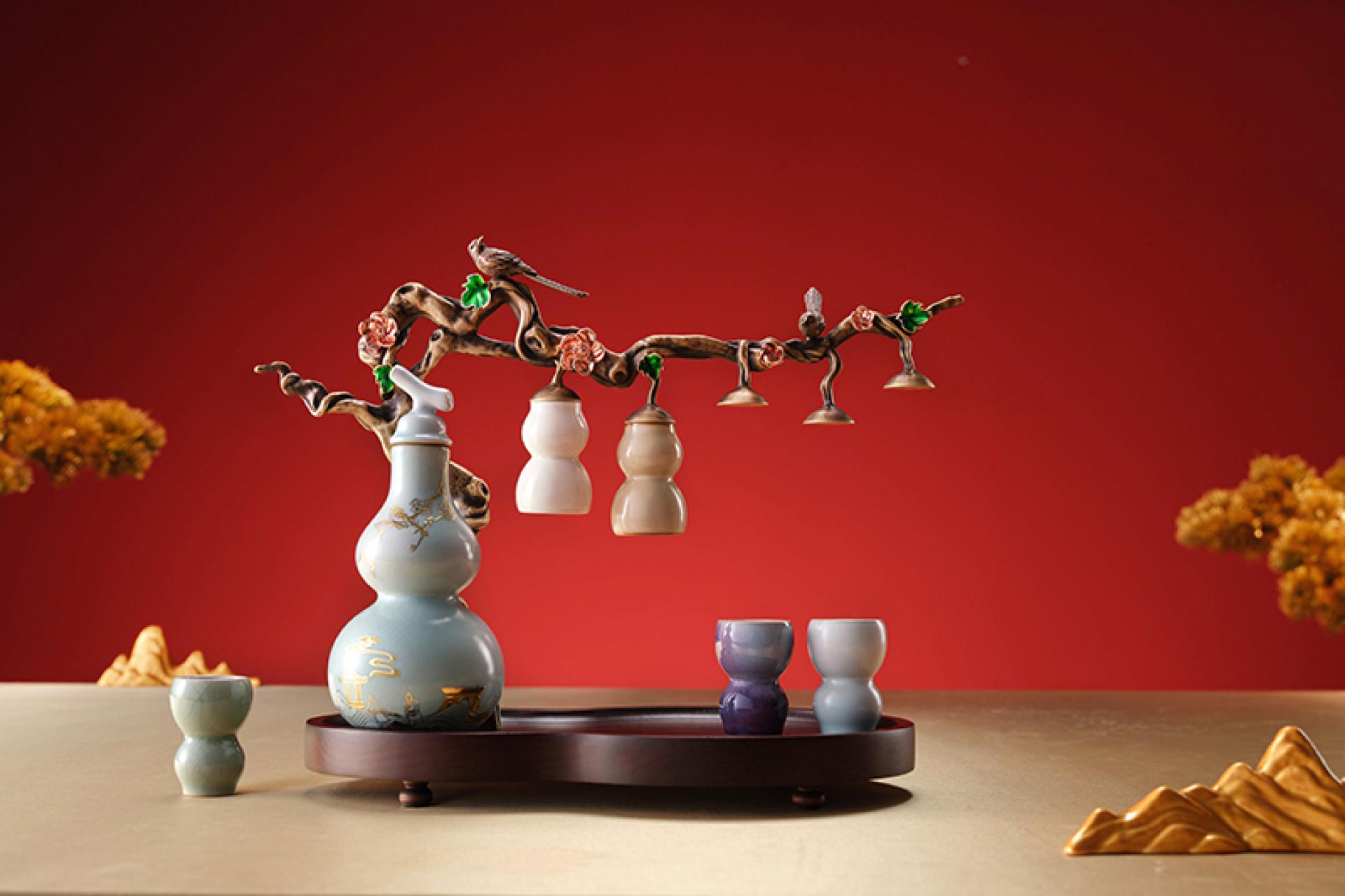 London Design Awards Winner - MouTai Year of the Snake gift box