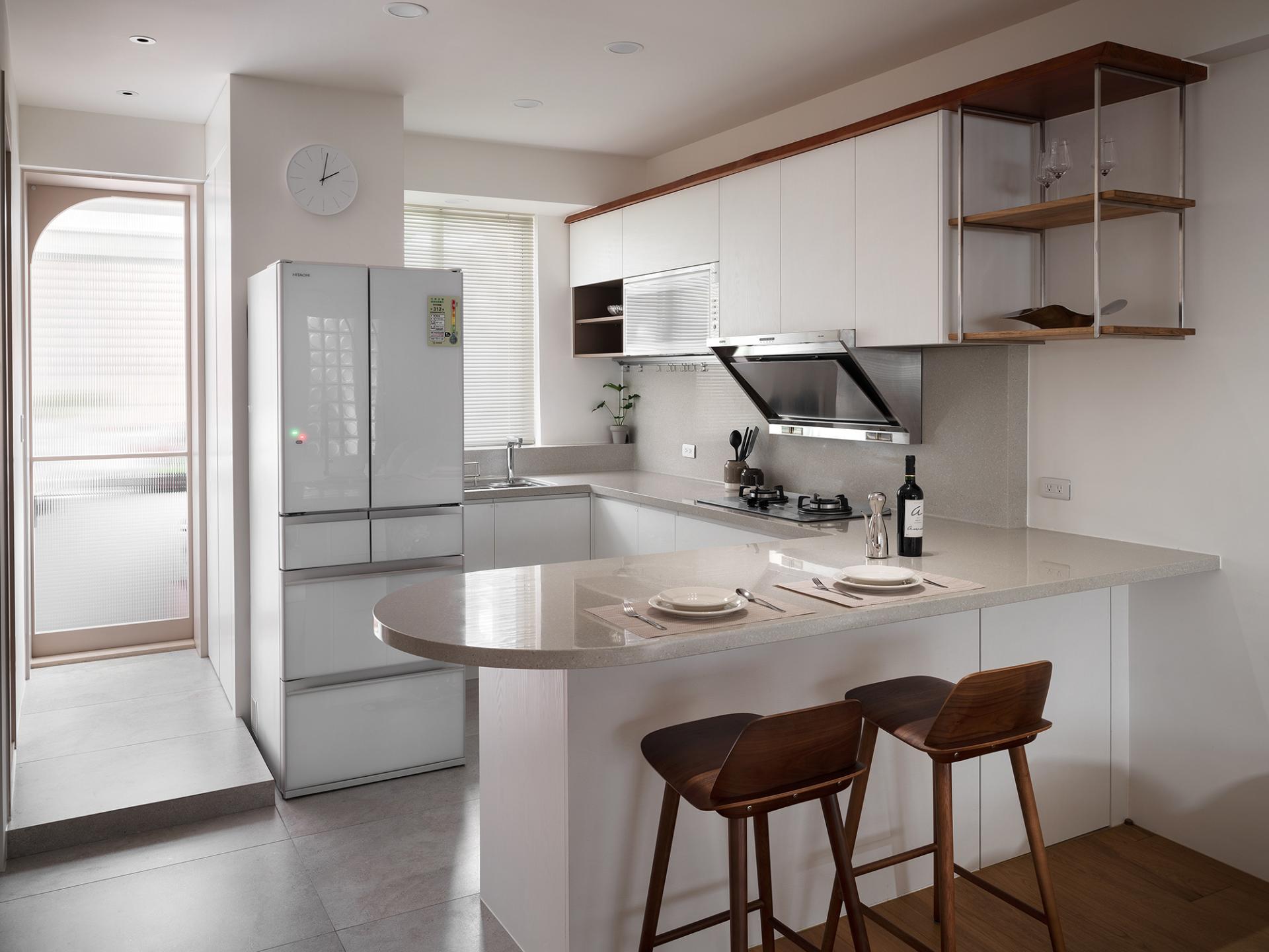 London Design Awards Winner - Timeless Florescence