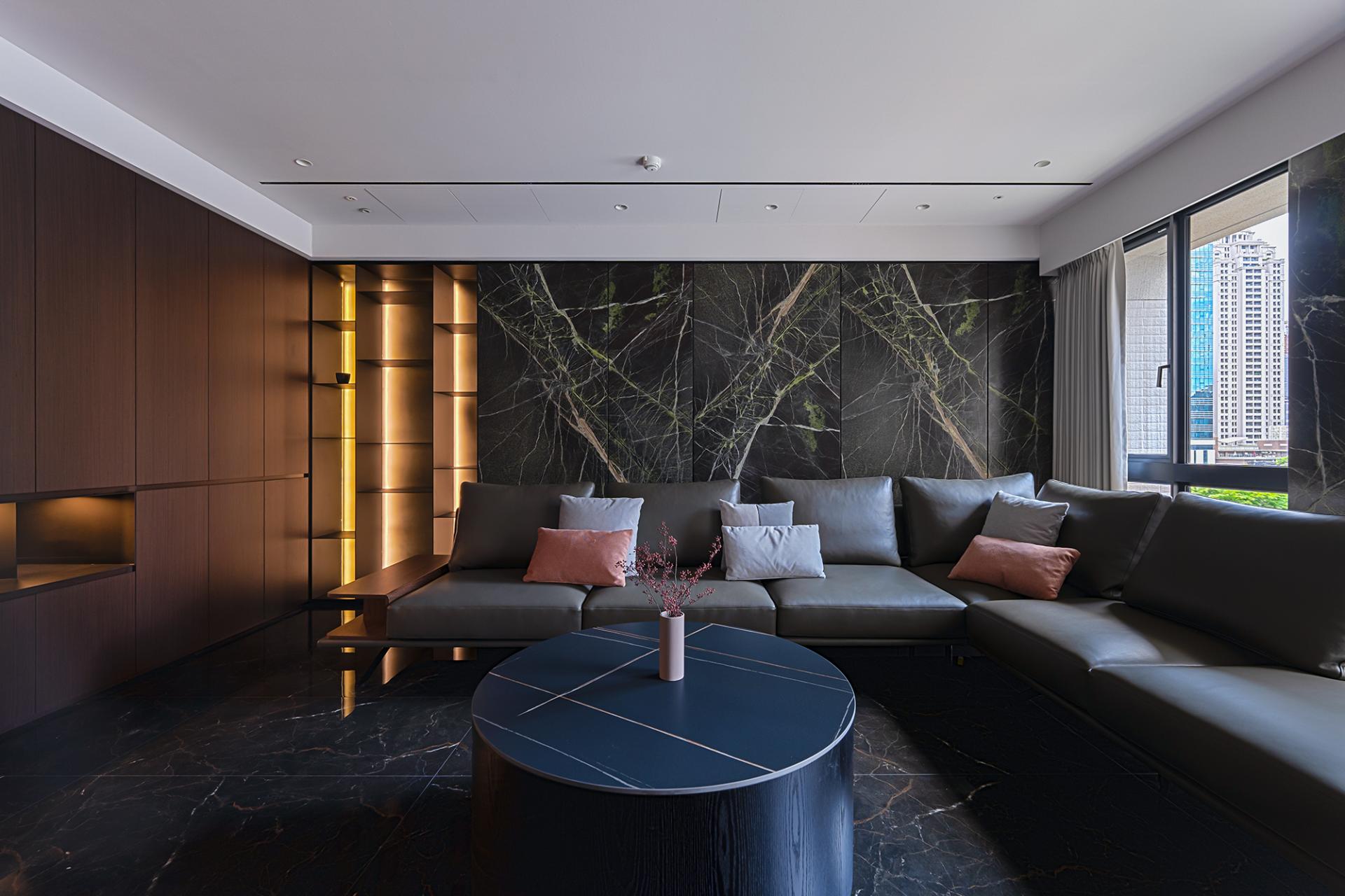 London Design Awards Winner - Essence & Elegance