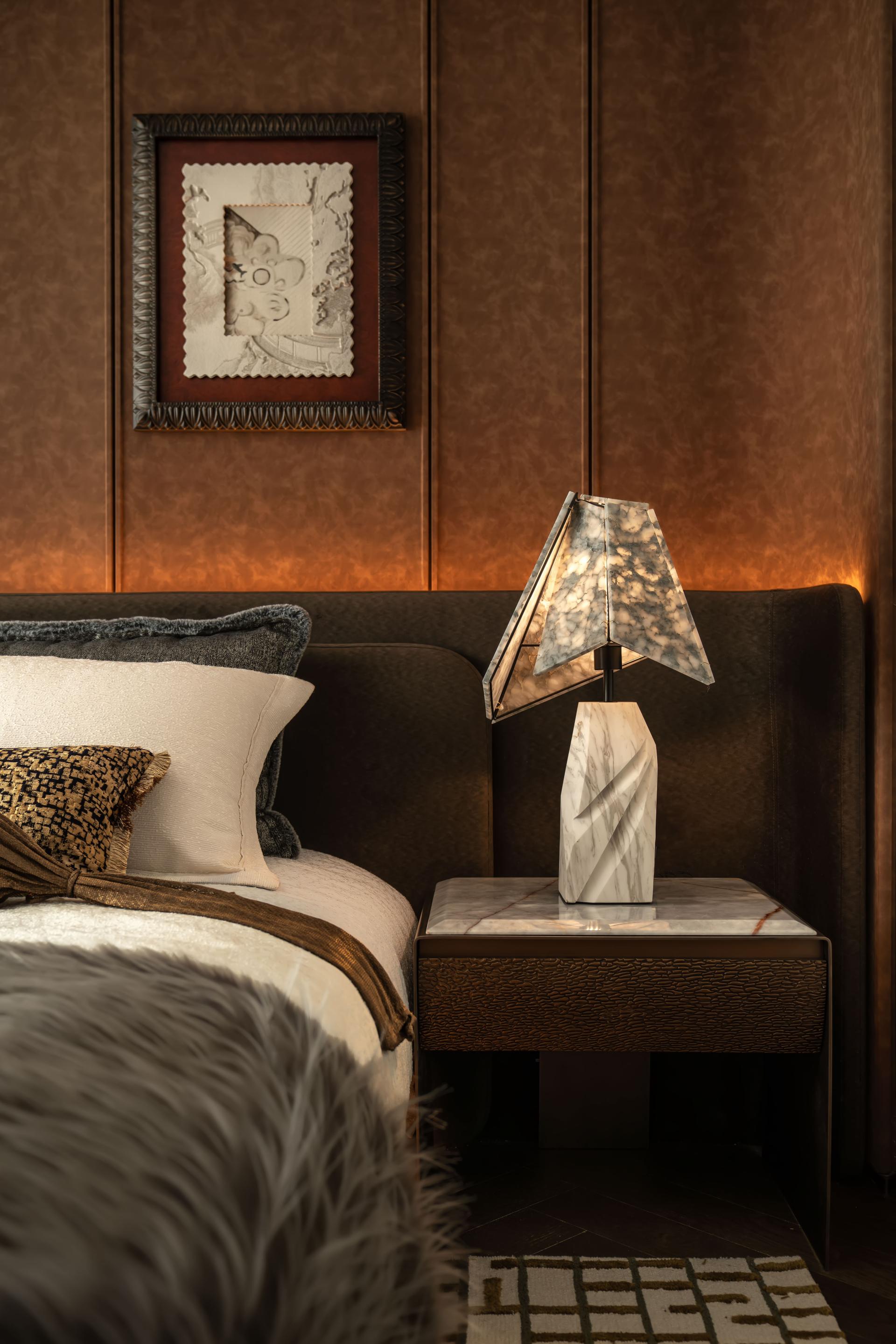 London Design Awards Winner - POLY PROPERTY EMBOSSED ELEGANCE SHOWROOM 