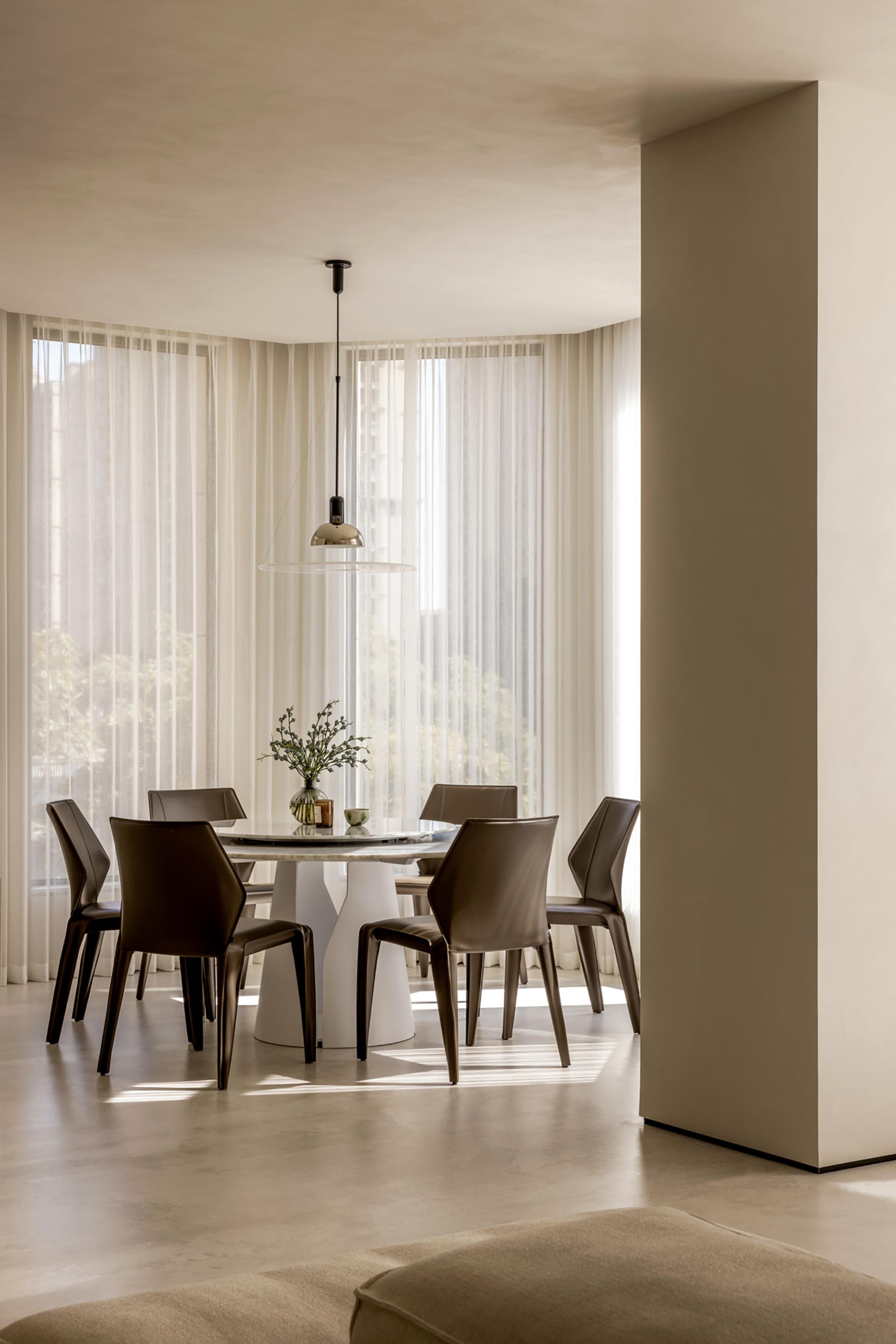 London Design Awards Winner - The Elegance from the Hollow Valley