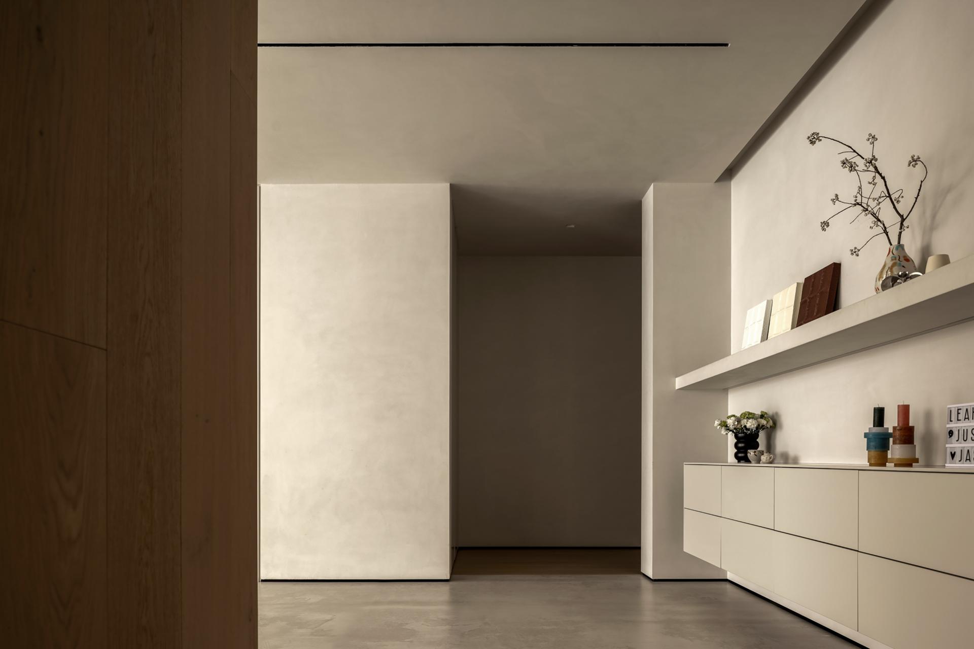 London Design Awards Winner - The Elegance from the Hollow Valley