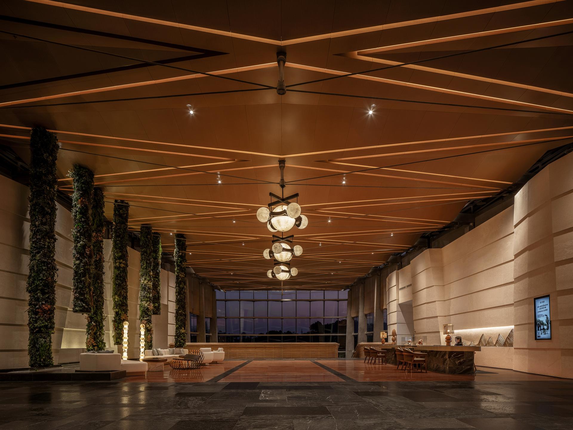 London Design Awards Winner - Chengdu Expo Waterfall Hotel-MGallery Collection