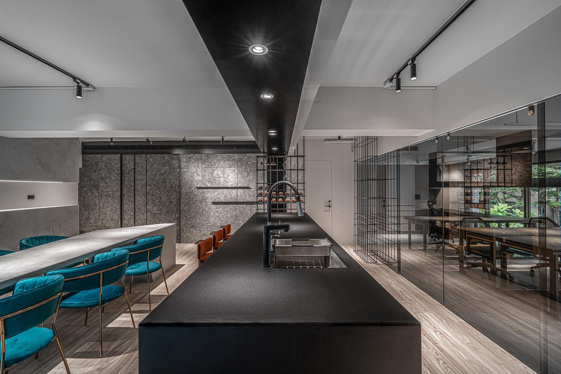 London Design Awards Winner - Boundless