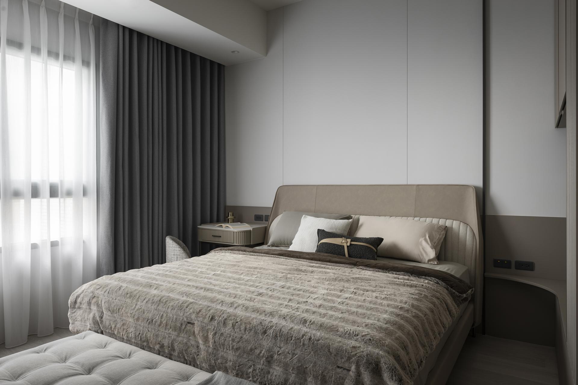 London Design Awards Winner - Steel and Velvet