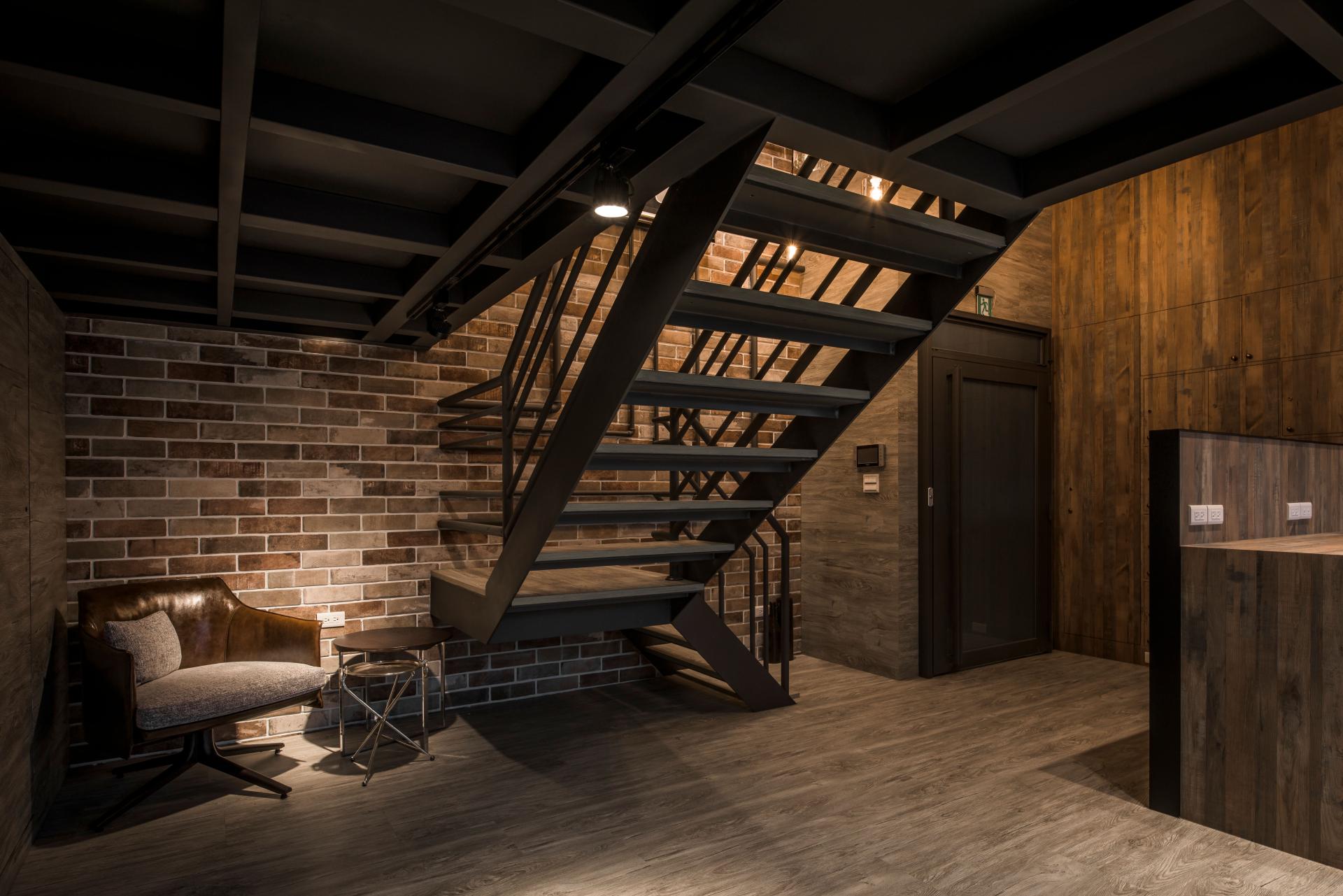 London Design Awards Winner - TRUE.