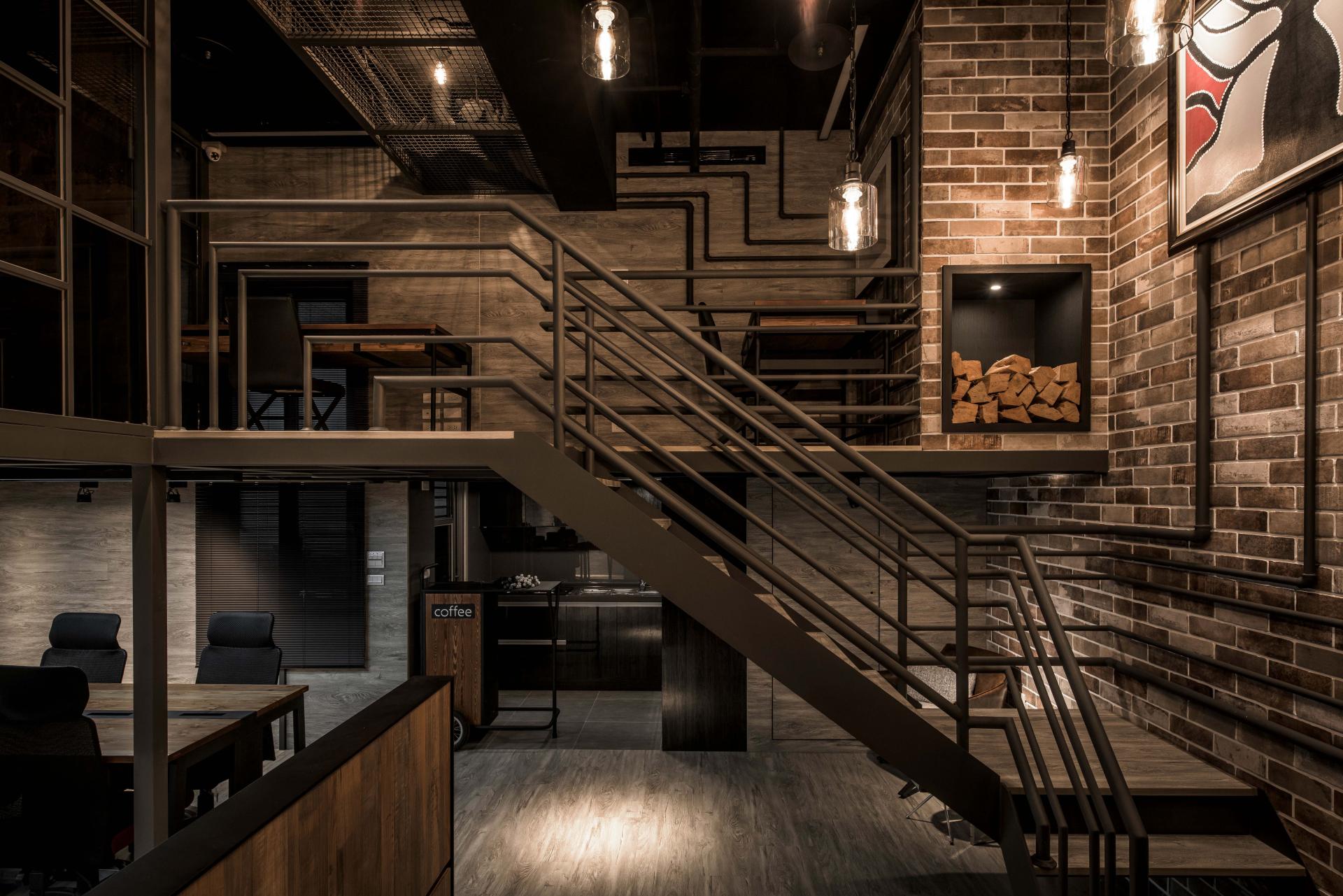 London Design Awards Winner - TRUE.