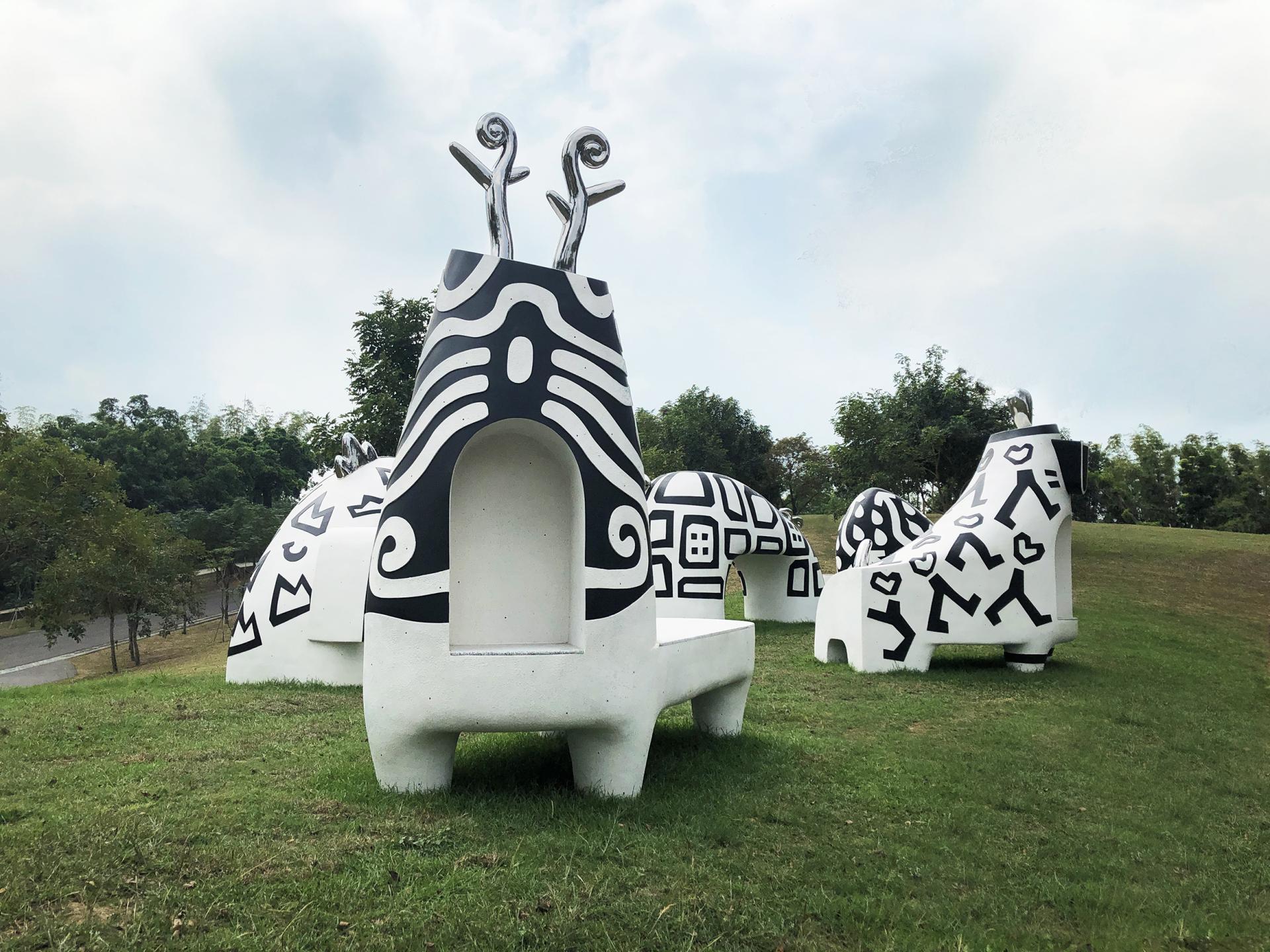 London Design Awards Winner - Tabe! Tabe! Touching SIRAYA
