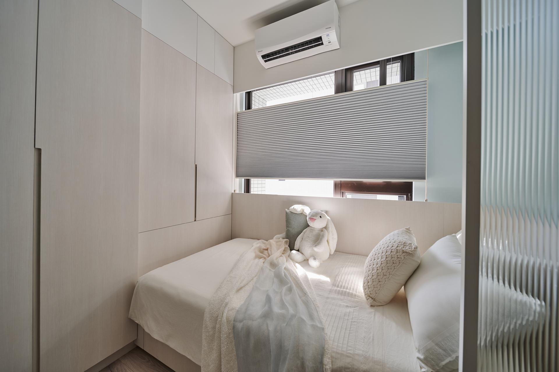London Design Awards Winner - Daybreak Murmurs, Silent Realm
