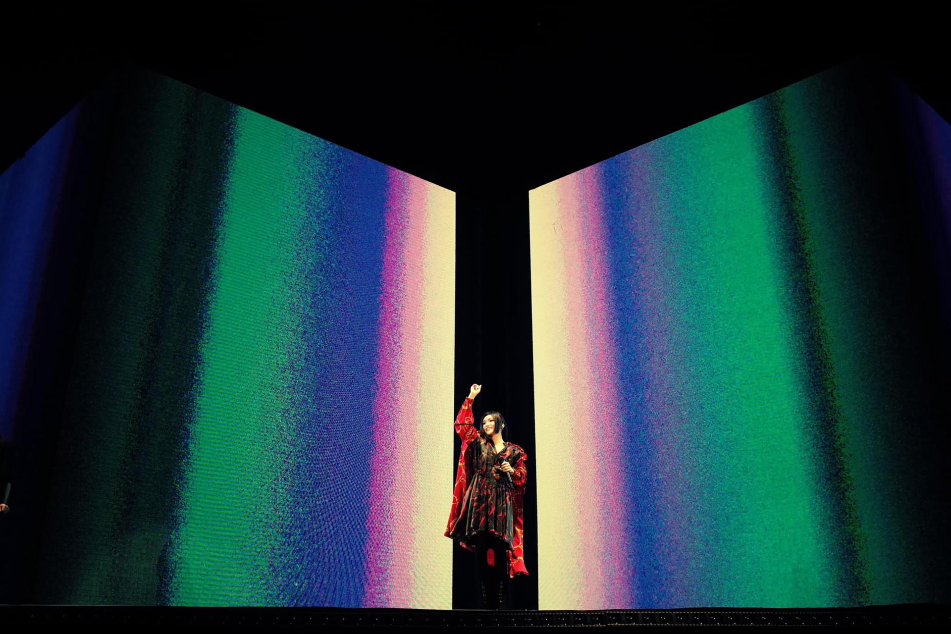 London Design Awards Winner - Lala Hsu's Sometimes, Less is More Concert Tour