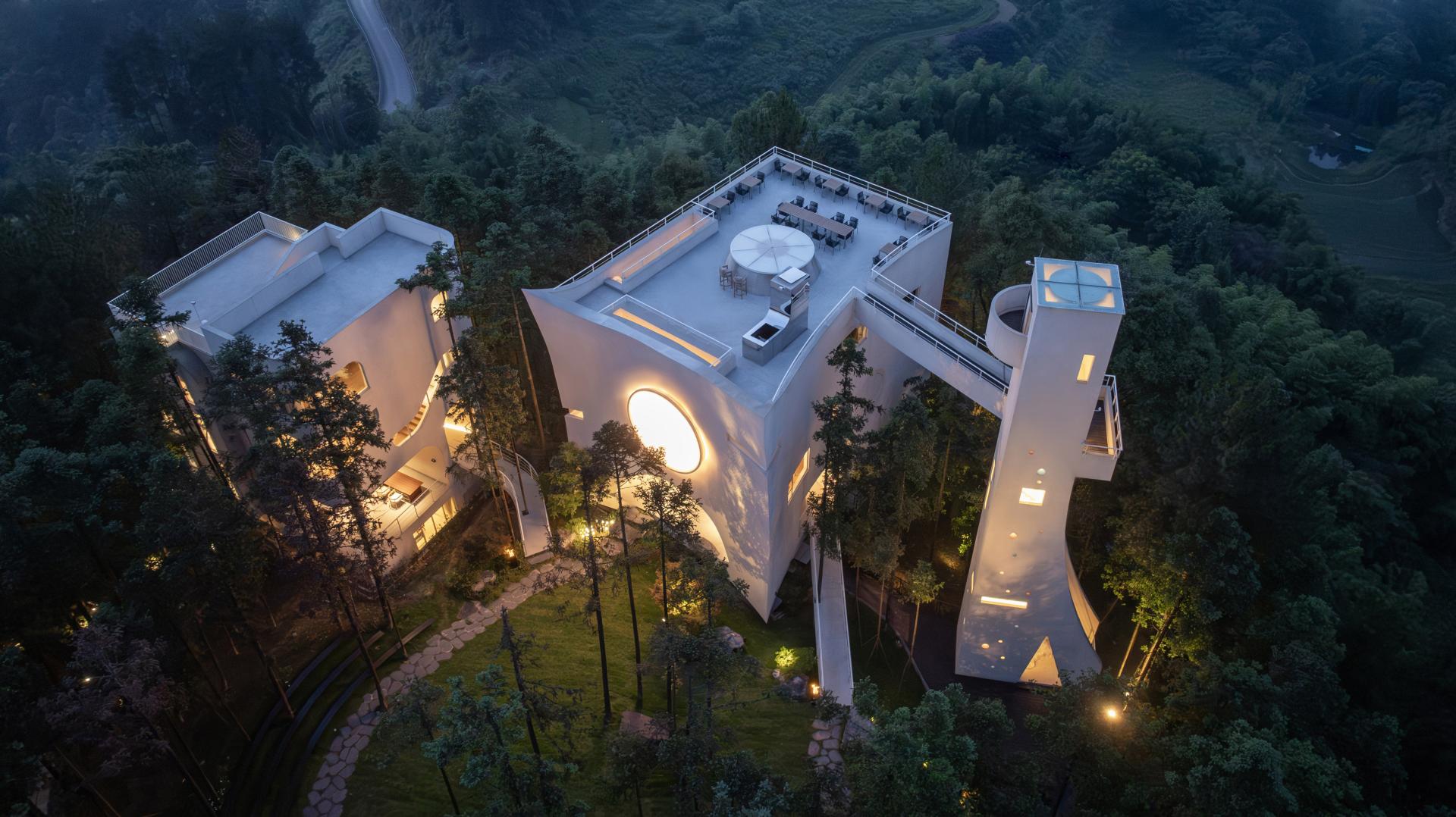 London Design Awards Winner - Xanadu Chongchongshan