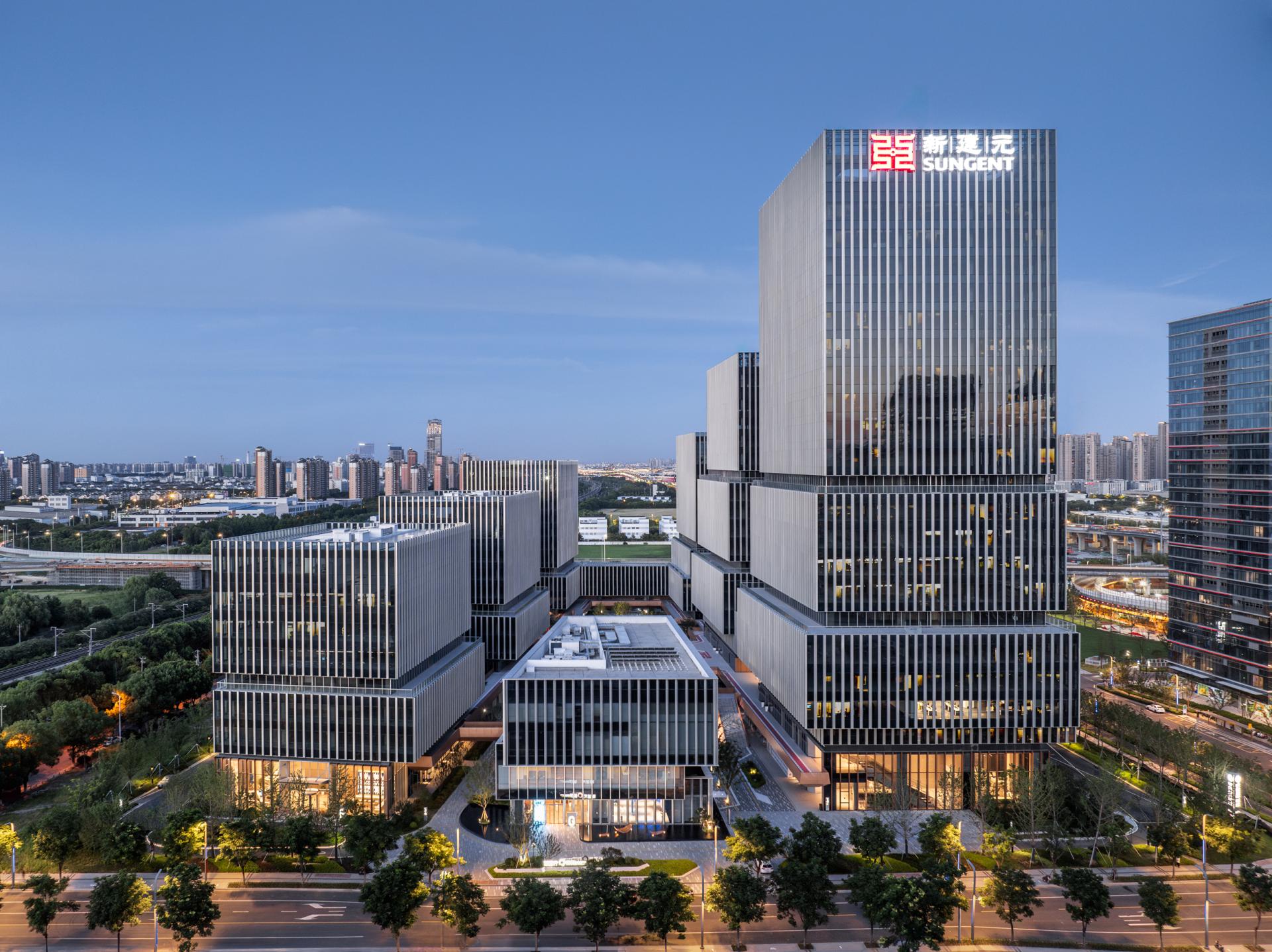 London Design Awards Winner - SUNGENT I-CENTER