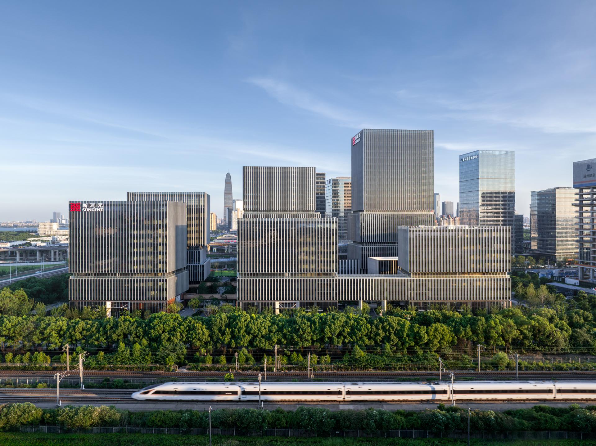London Design Awards Winner - SUNGENT I-CENTER