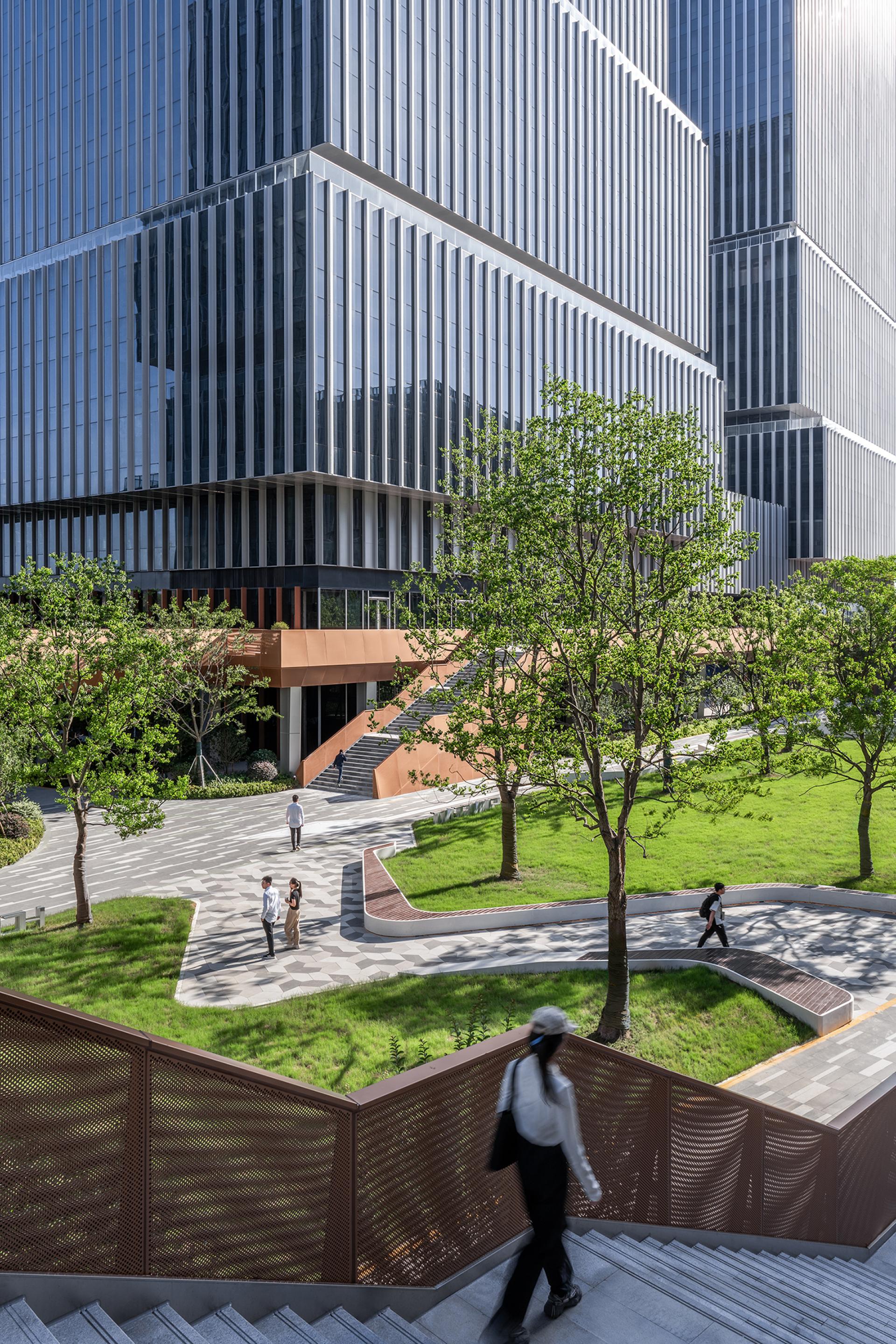 London Design Awards Winner - SUNGENT I-CENTER