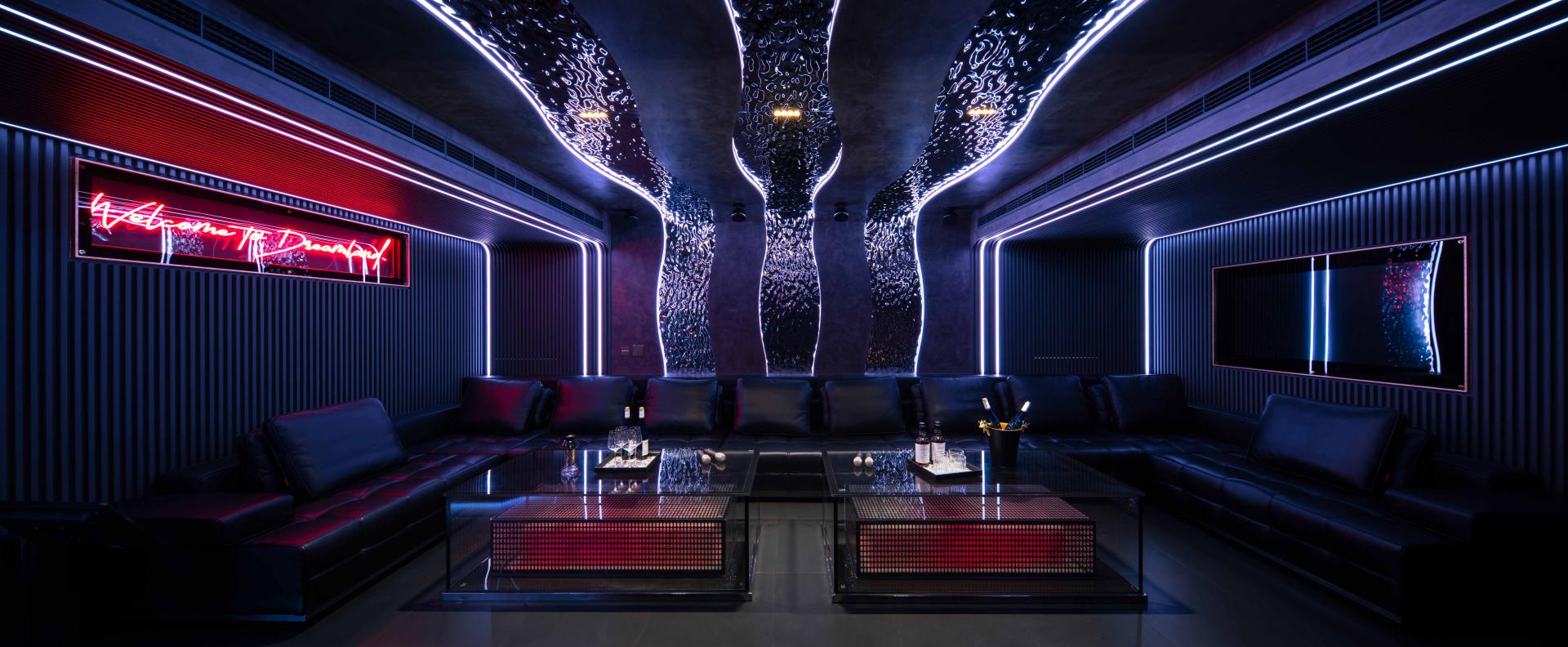 London Design Awards Winner - A Luxurious and Luminous Hospitality Space