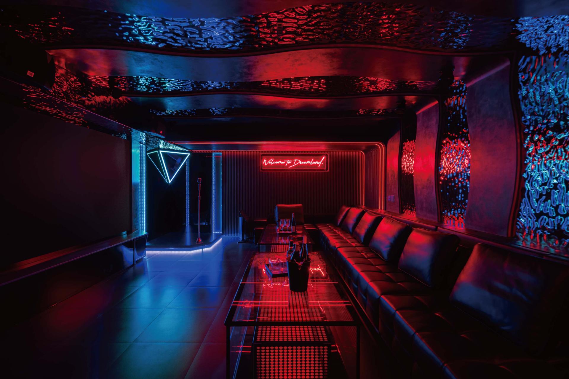 London Design Awards Winner - A Luxurious and Luminous Hospitality Space