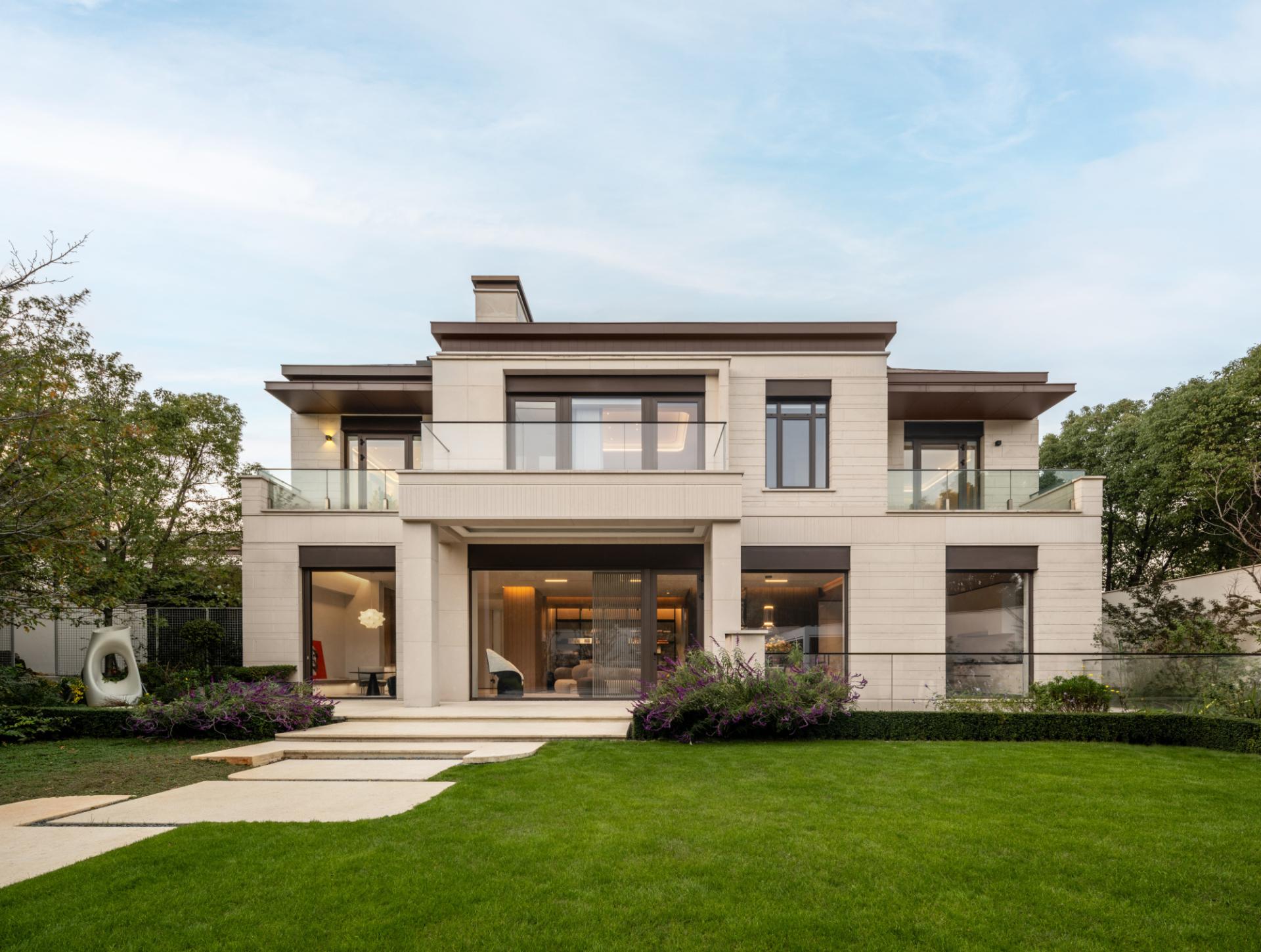 London Design Awards Winner -  VILLA OF LIGHT