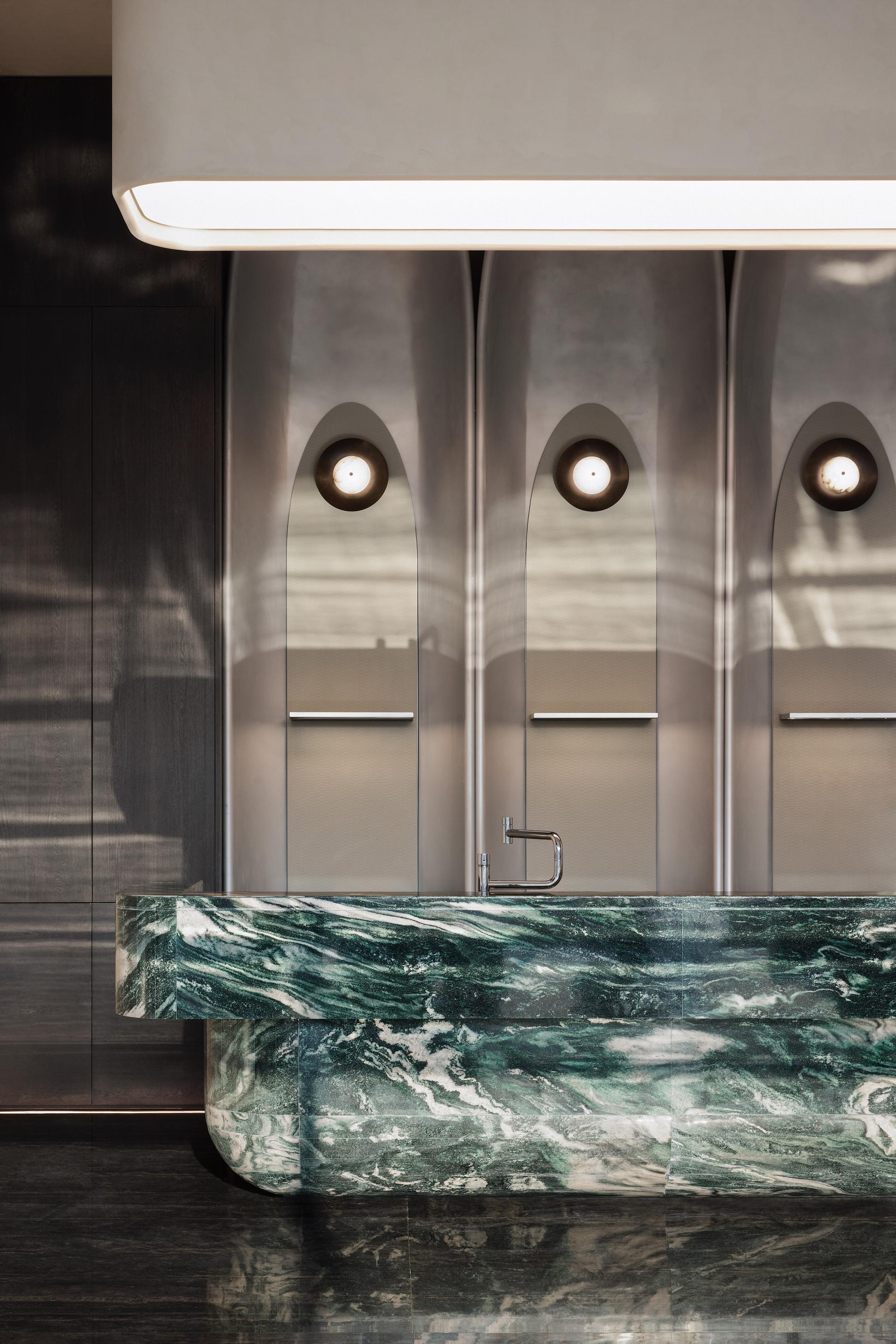 London Design Awards Winner - TAN GIM Club