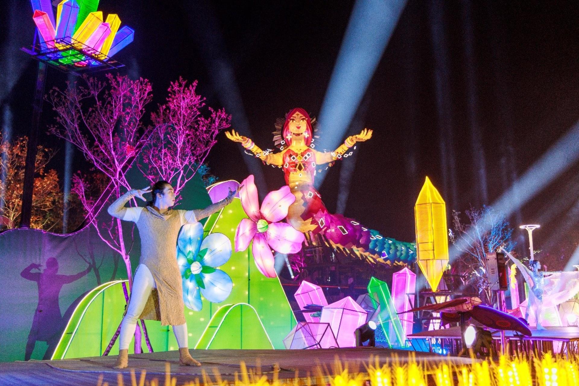 London Design Awards Winner - 2025 Central Taiwan Lantern Festival “Shining Taichung” 