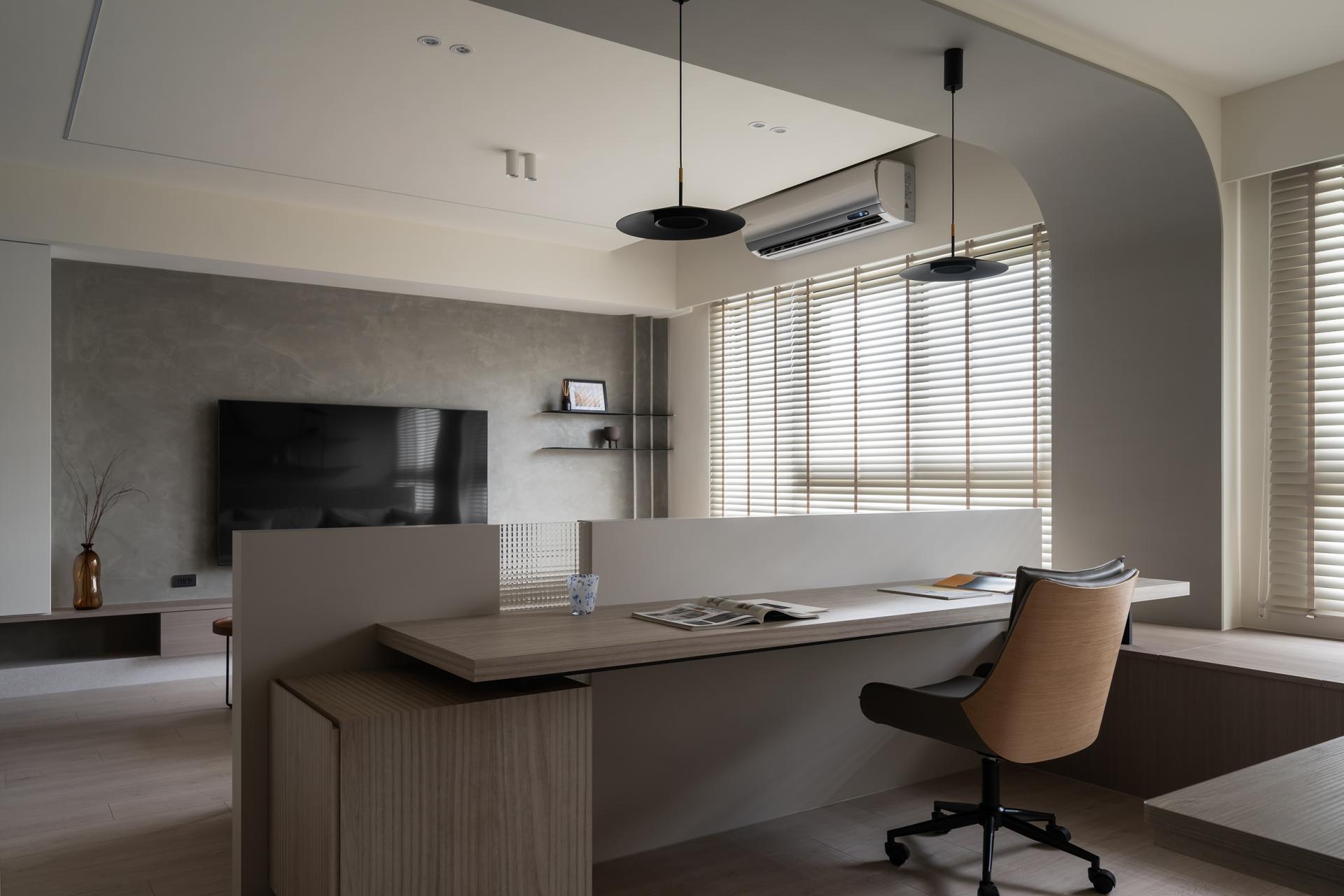 London Design Awards Winner - Arc Light