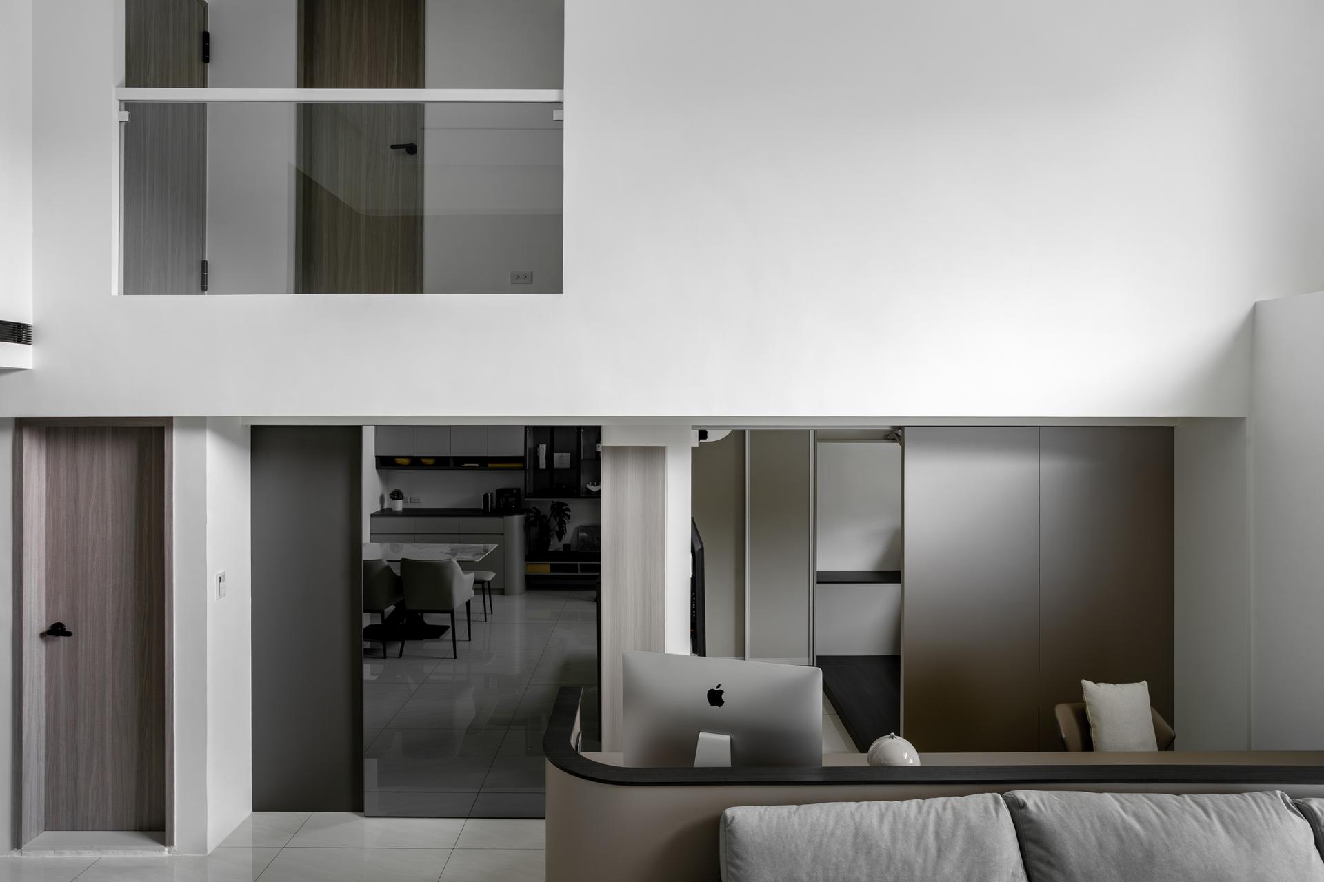 London Design Awards Winner - 灰白層次/Gray-White Layers