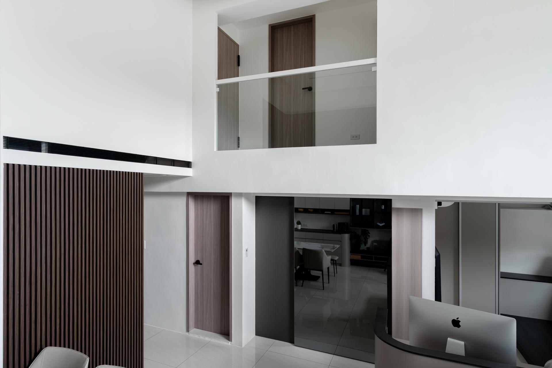 London Design Awards Winner - 灰白層次/Gray-White Layers