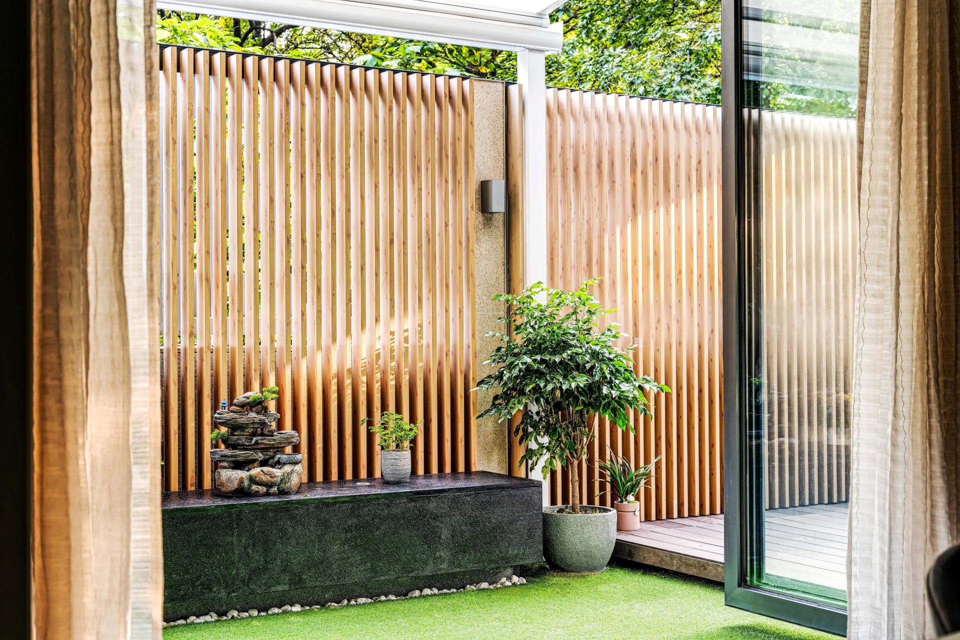 London Design Awards Winner - Timeless Poetry of Light Luxury