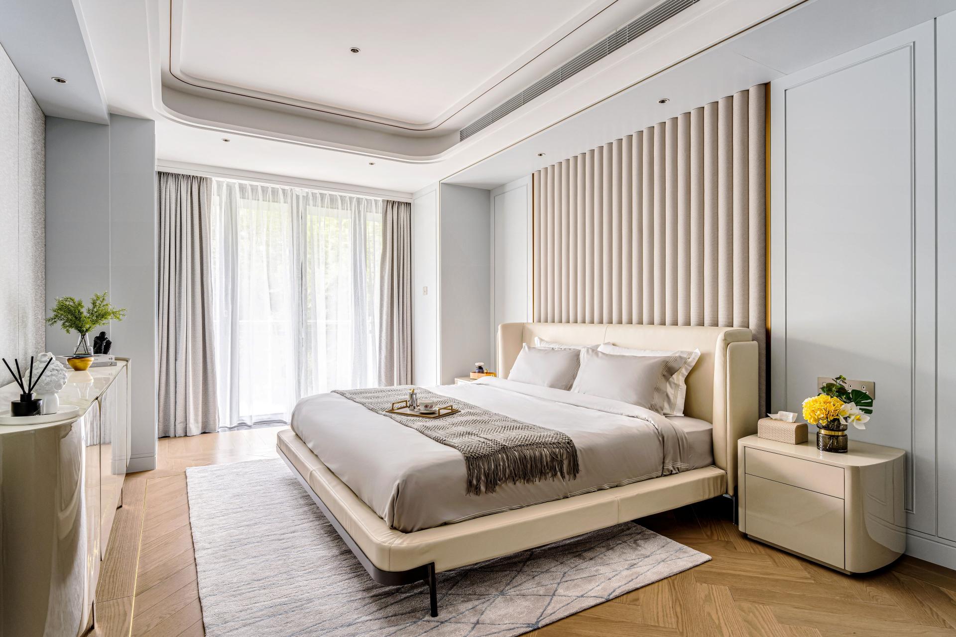 London Design Awards Winner - Timeless Poetry of Light Luxury