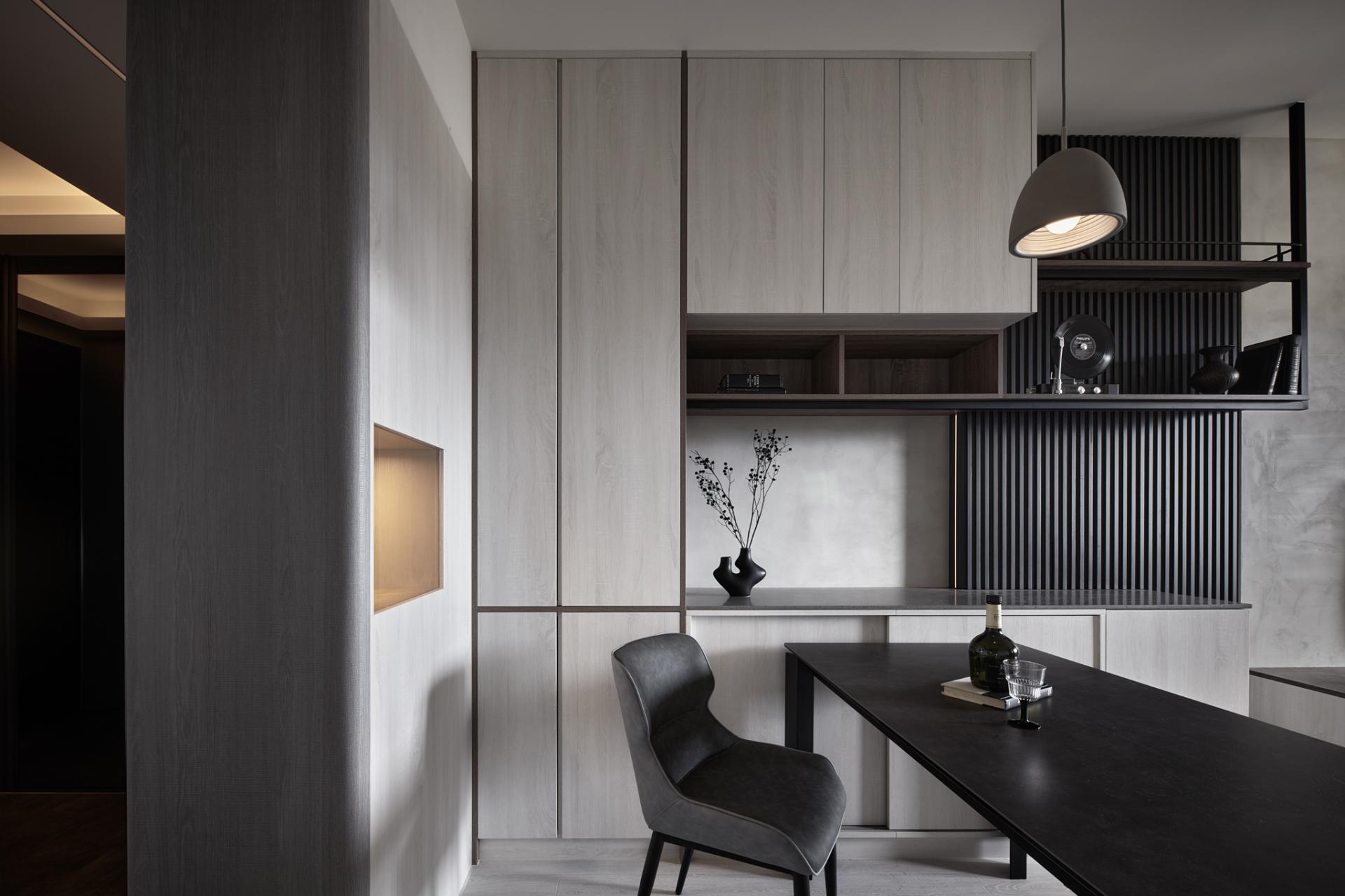 London Design Awards Winner - Layered Romance