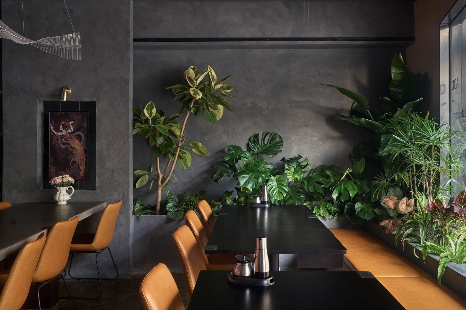 London Design Awards Winner - MANFULL RESTAURANT