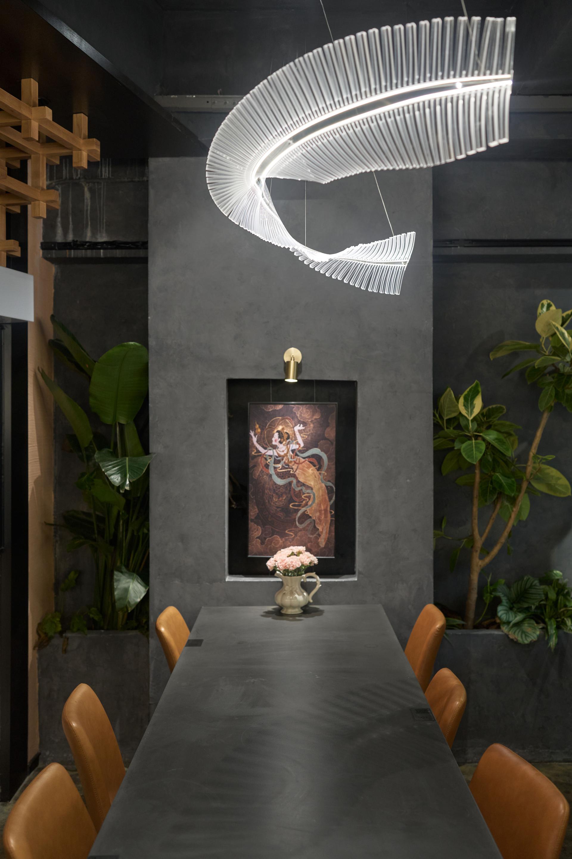 London Design Awards Winner - MANFULL RESTAURANT