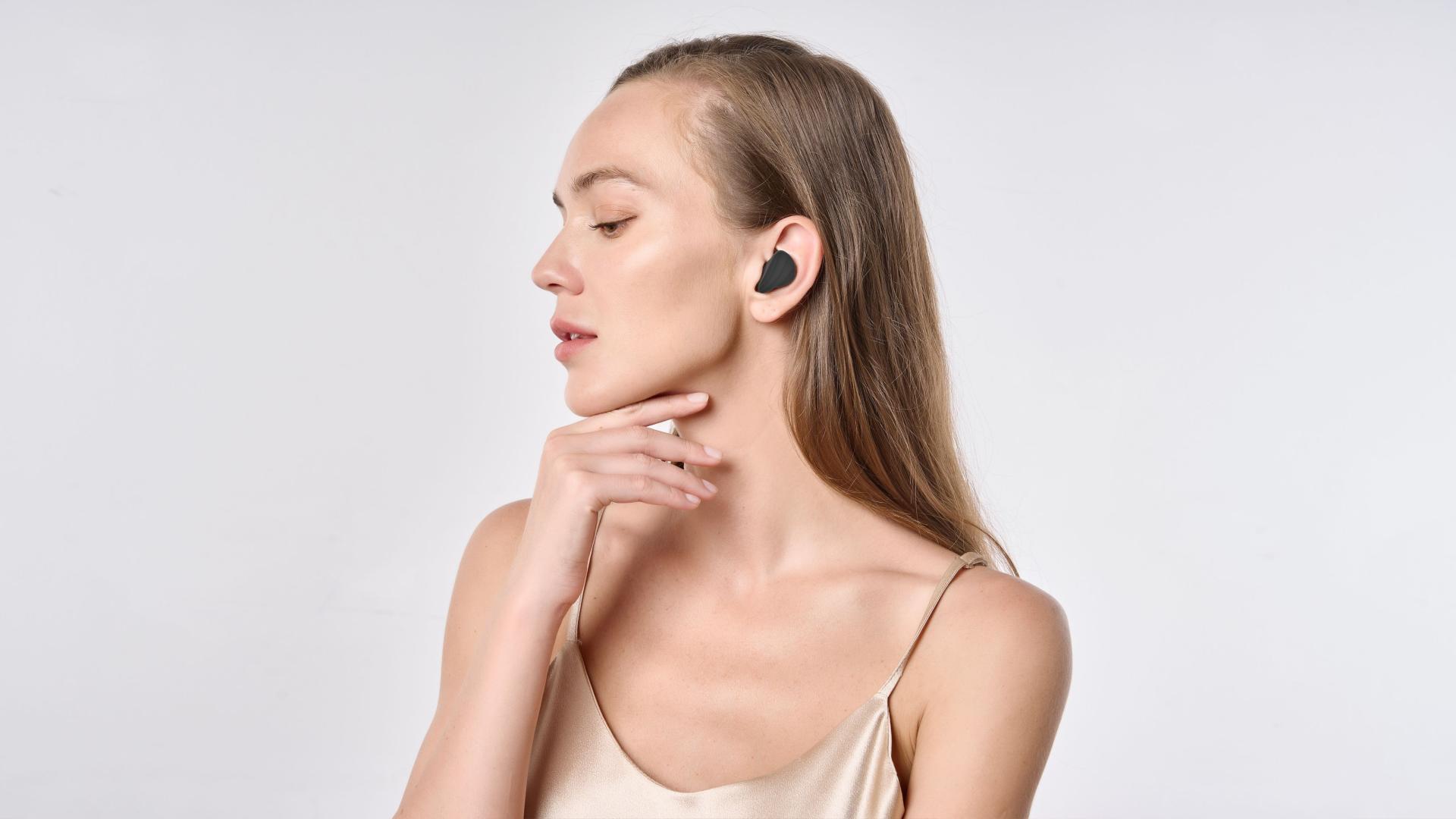 London Design Awards Winner - EARWEISS T2 Panoramic flagship earphones