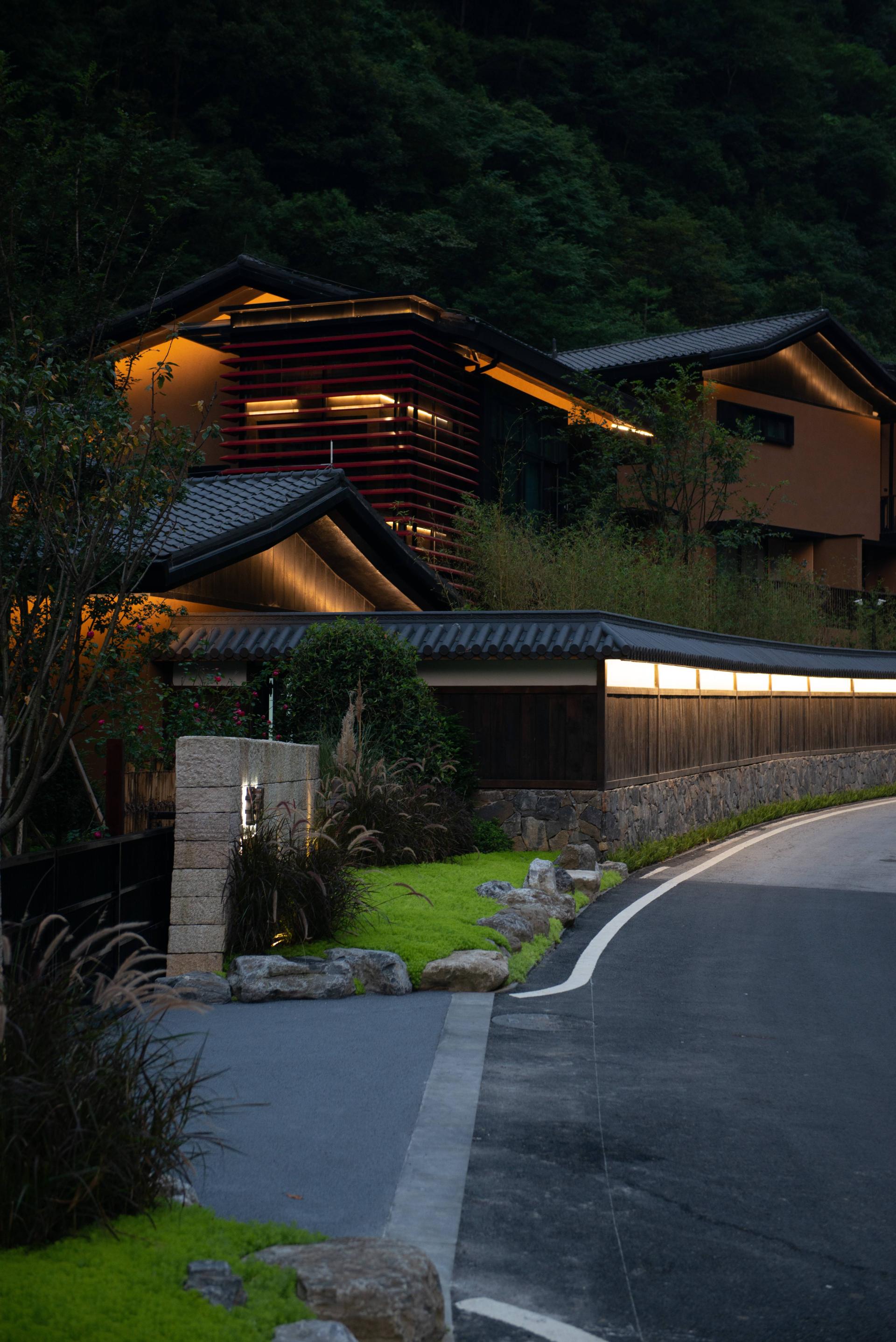London Design Awards Winner - Puxiang Hotel