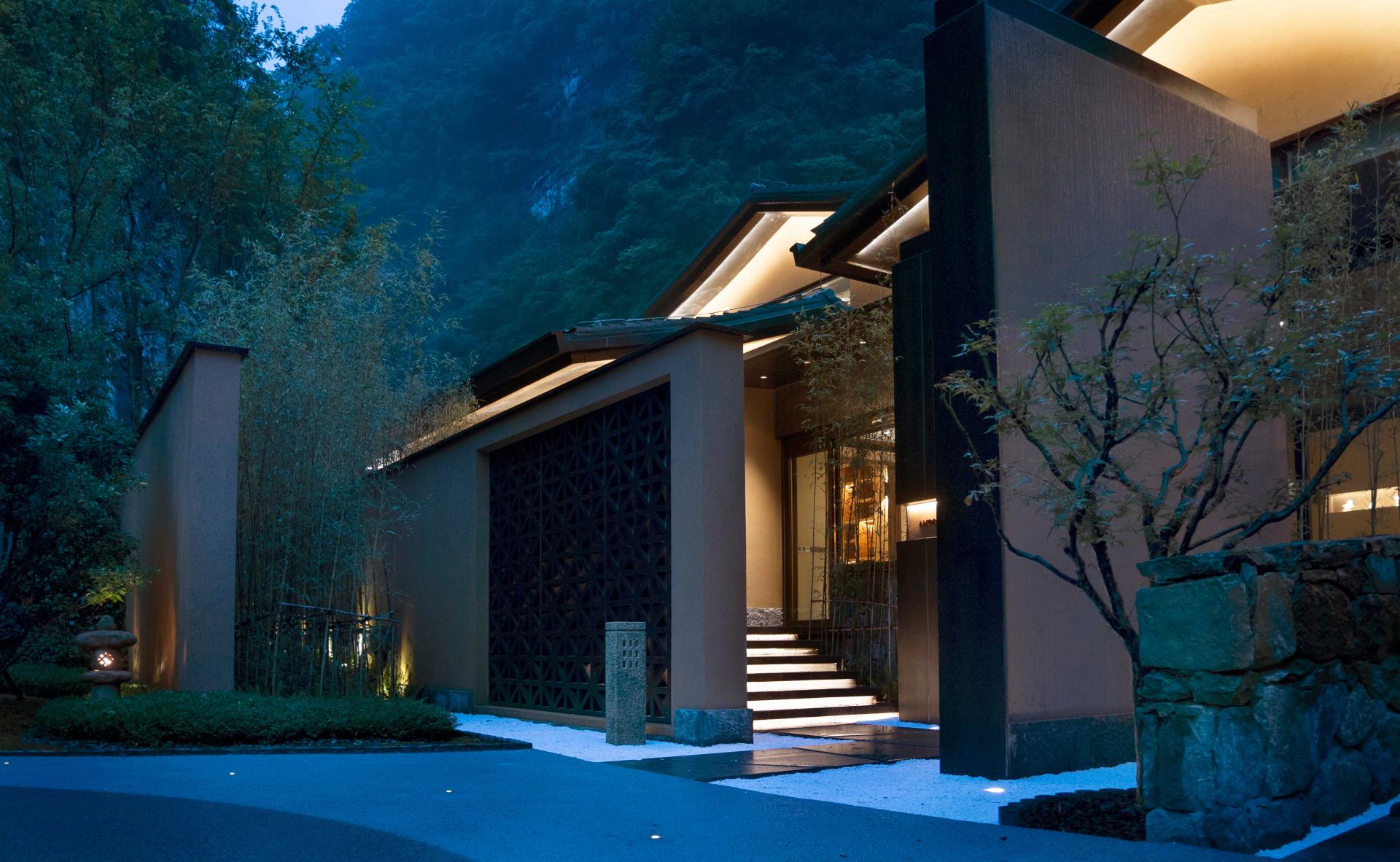 London Design Awards Winner - Puxiang Hotel
