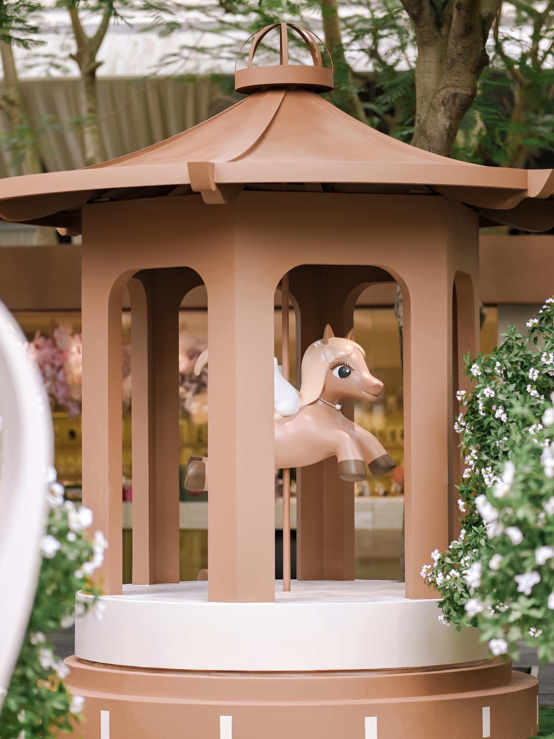 London Design Awards Winner - BAY de PONY